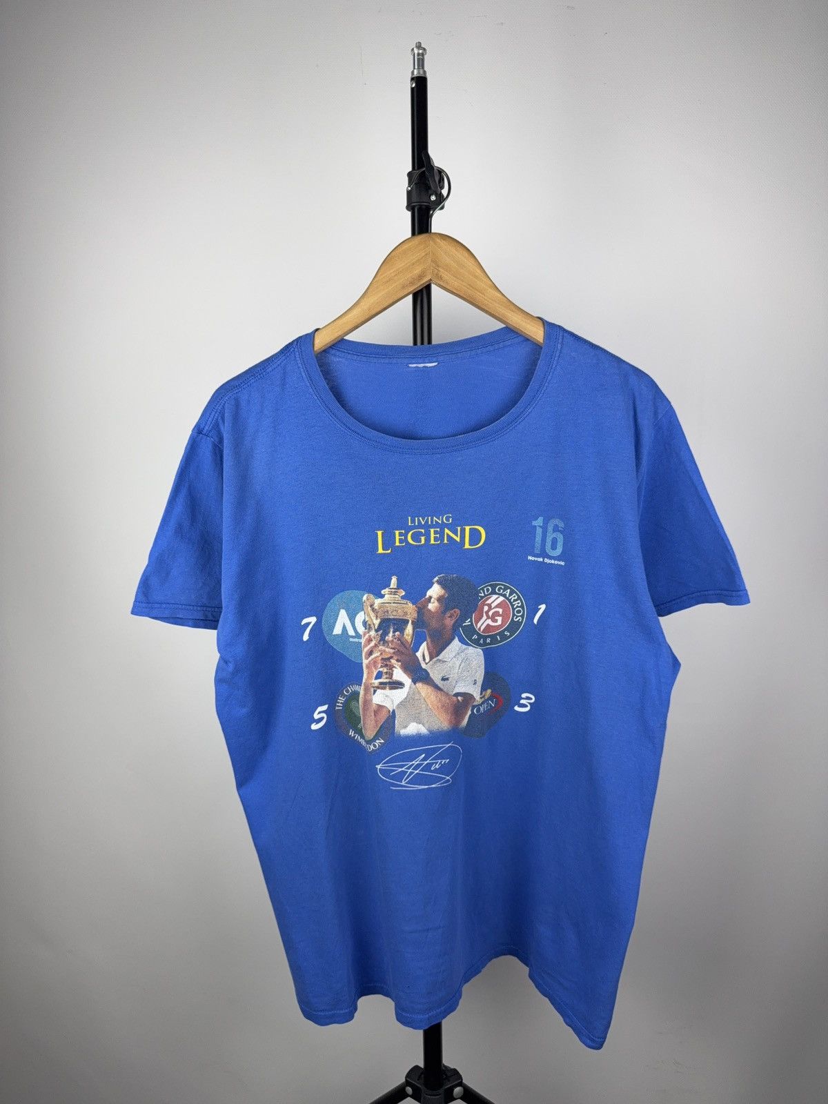 Other × Vintage 00s Novak Djokovic Living Legend Tennis Graphic Tee Size US L / EU 52-54 / 3 - 1 Thumbnail