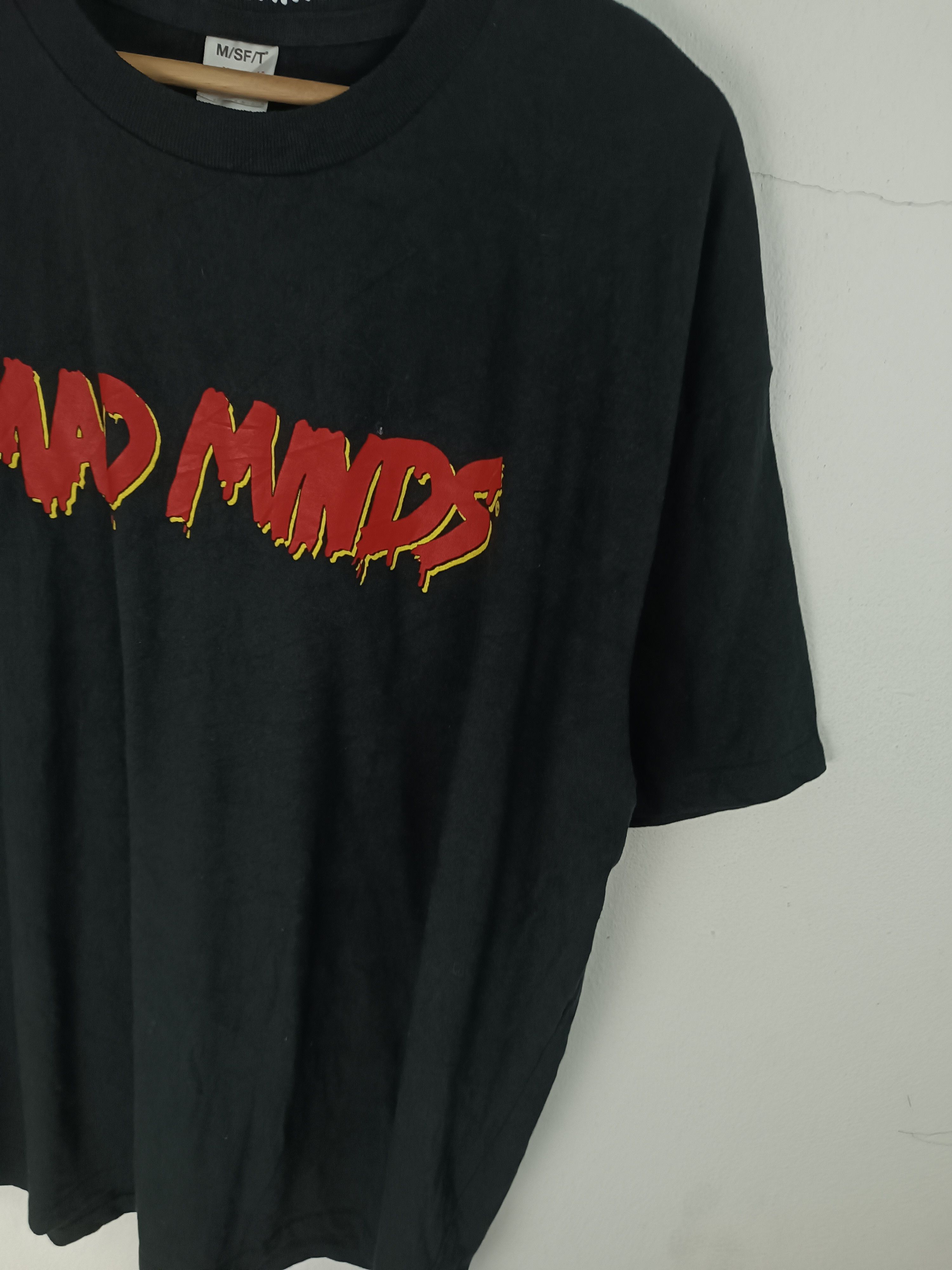 Other VINTAGE MAD MINDS DON'T PANIC TEE horror scary spooky Size US XXL / EU 58 / 5 - 7 Thumbnail
