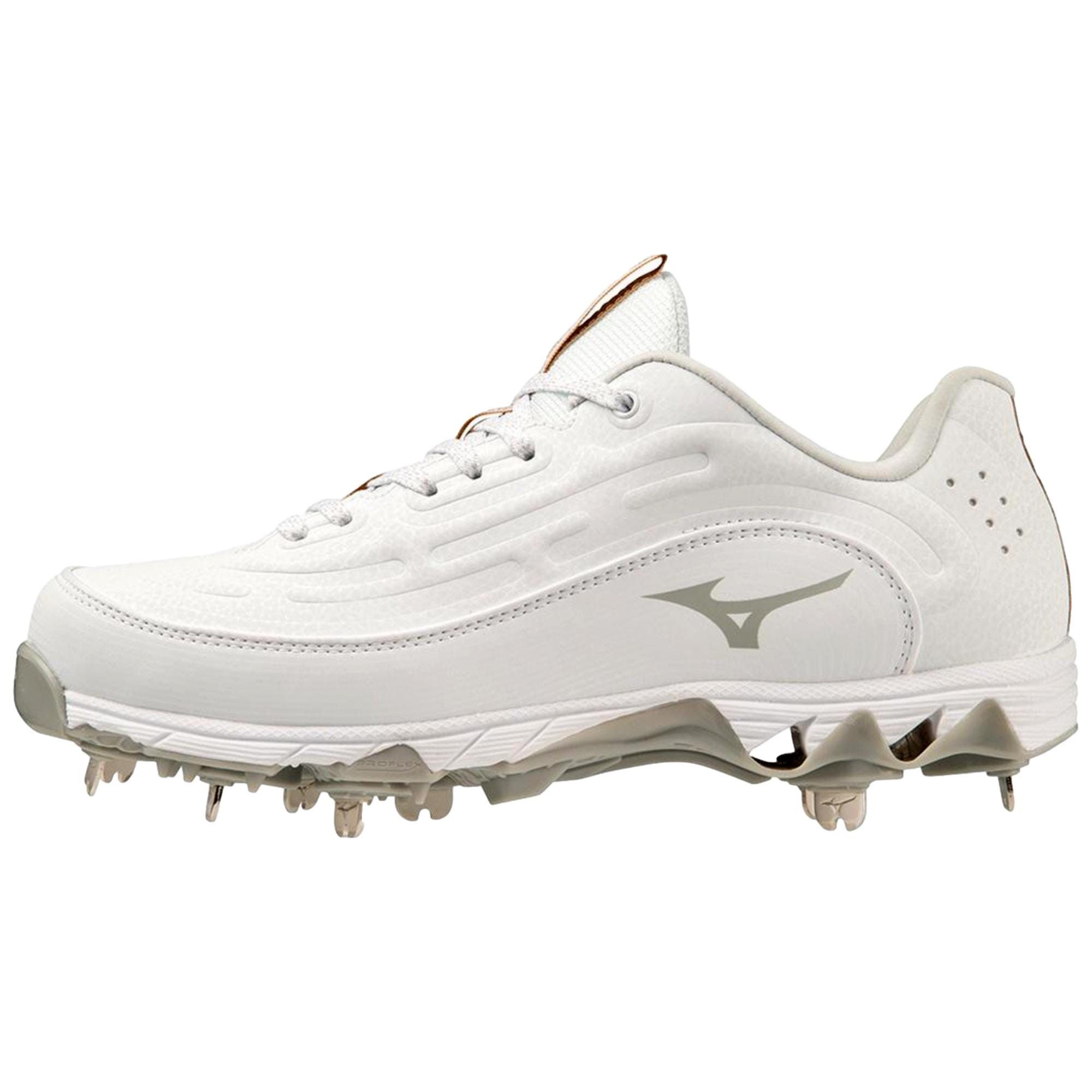 Mizuno 9-Spike Swift 8 White 320689-0000 Size US 6 / IT 36 - 1 Thumbnail