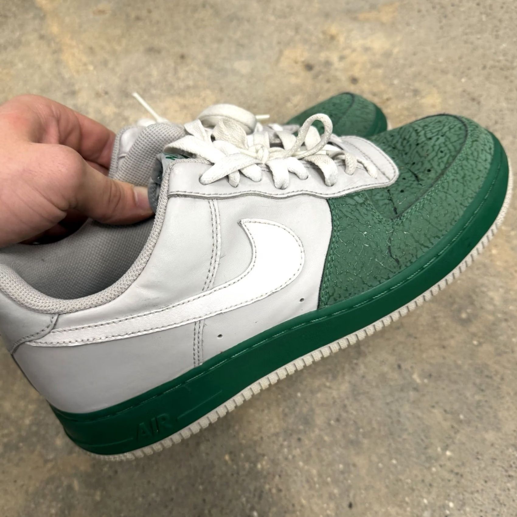 Nike VINTAGE Nike Air Force 1 Mens 9.5 Low Green White Gray 317295-013 Sneaker Mens Size US 9 / EU 42 - 6 Thumbnail