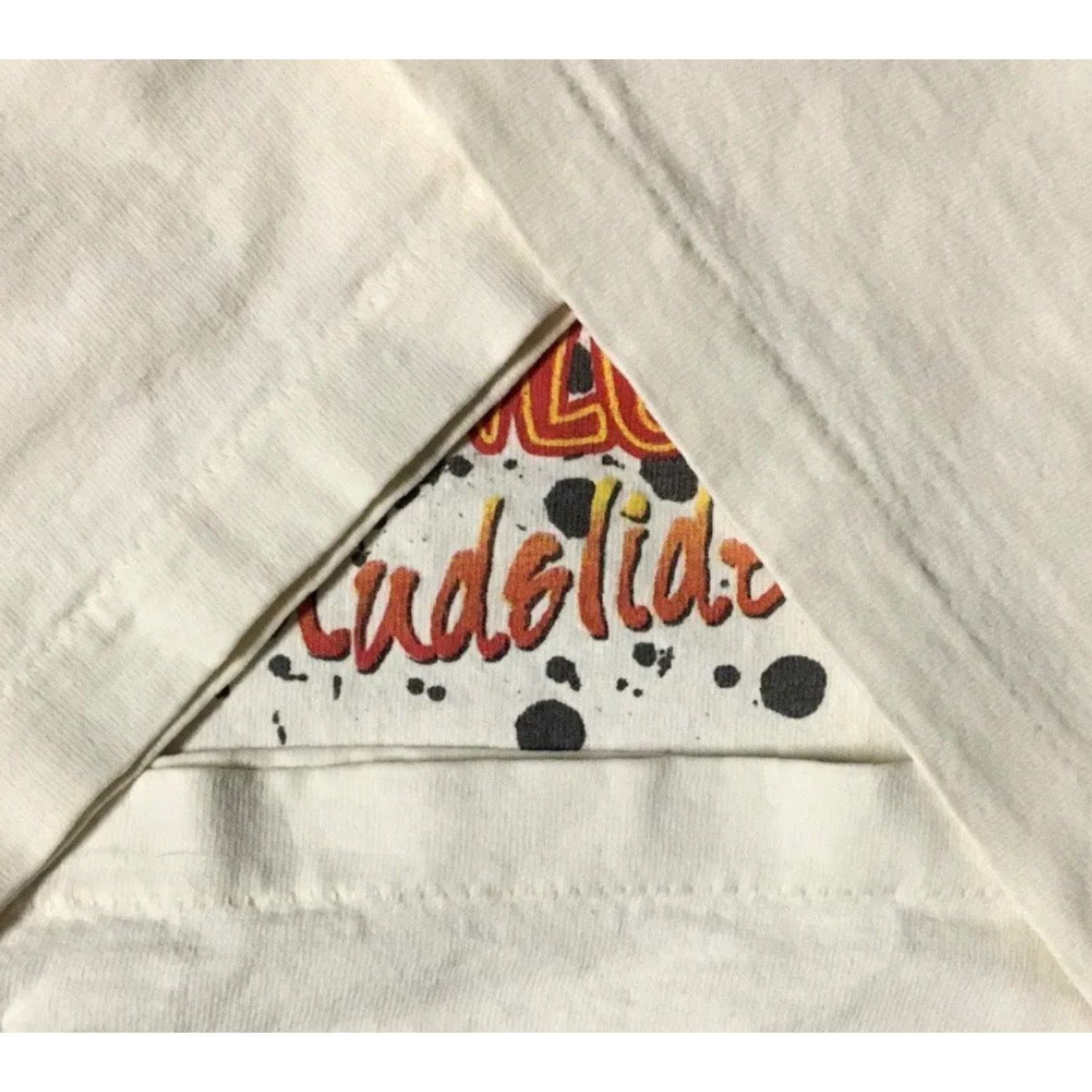 Vintage VINTAGE Kahlua Mudslide How Come You Taste Good? Shirt XL White Beer Grunge 90s Funny Graphic Tee Mens Size US XL / EU 56 / 4 - 4 Thumbnail