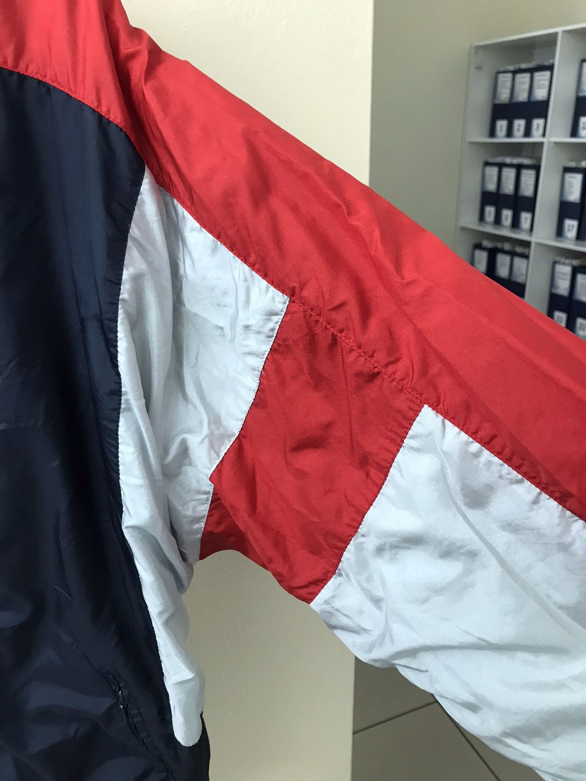 Adidas Adidas Vintage Light Jacket Size US L / EU 52-54 / 3 - 8 Thumbnail