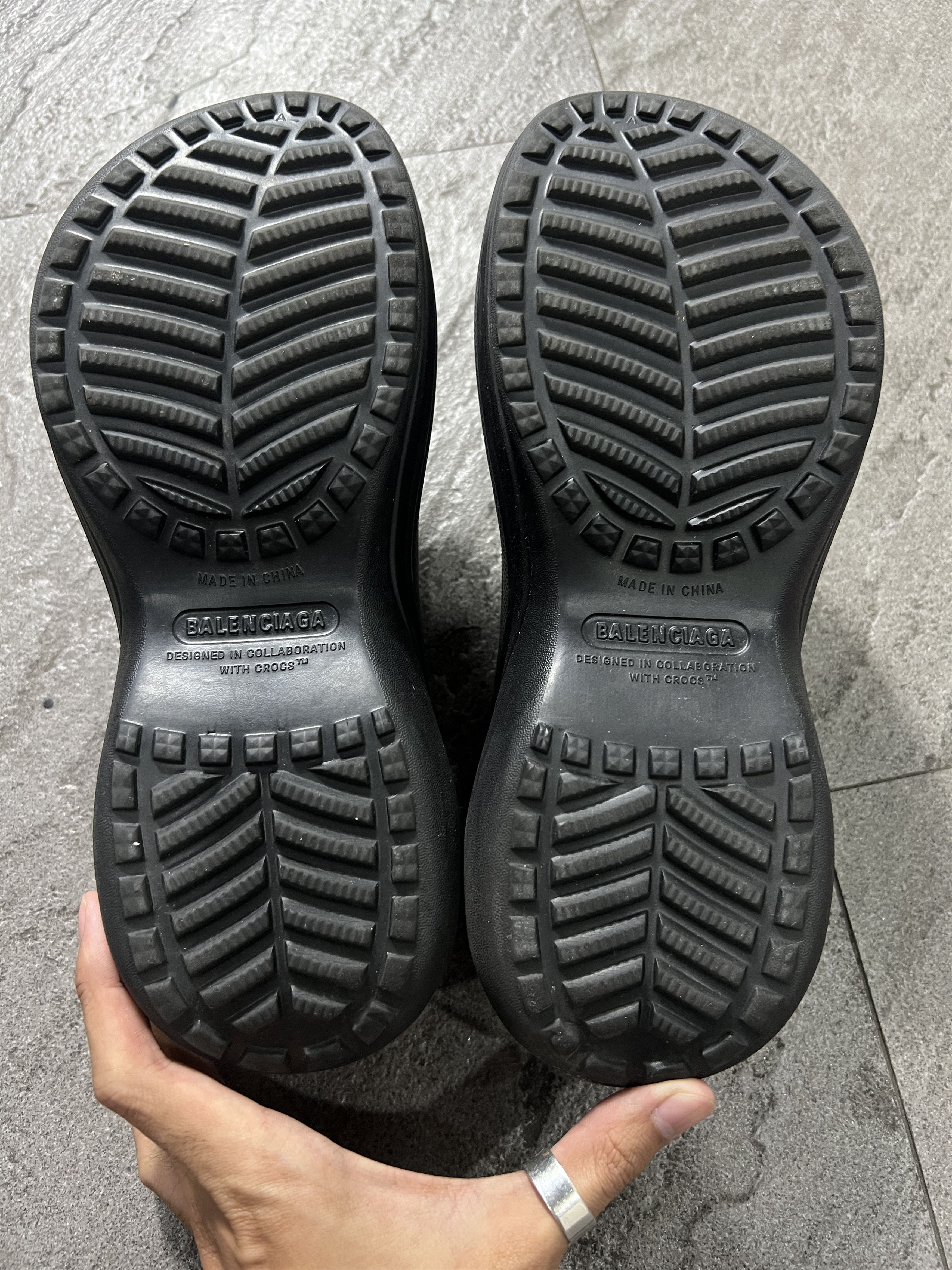 Balenciaga Balenciaga x Crocs Platform Slides Black EU38 Size US 8 / IT 38 - 11 Thumbnail