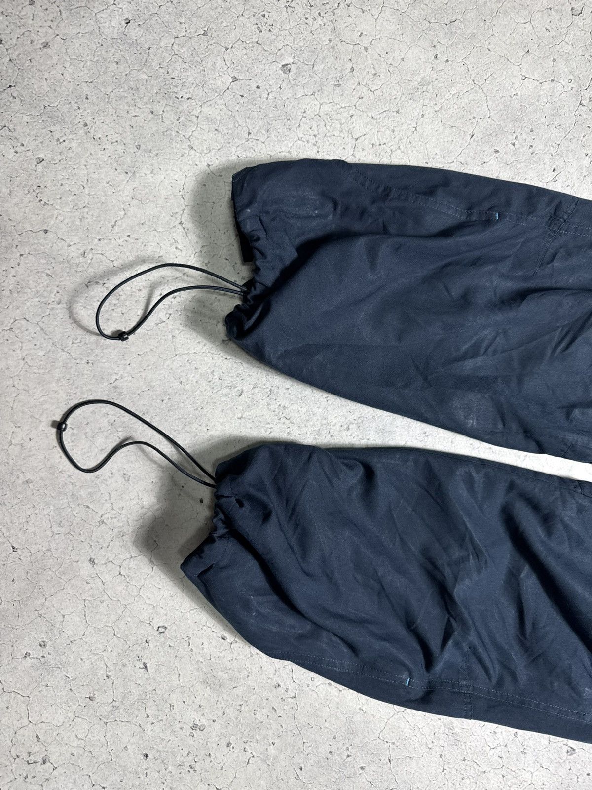 Nike Nike Vintage Nylon Baggy Track Pants Swoosh Drill Y2K Size US 34 / EU 50 - 2 Thumbnail