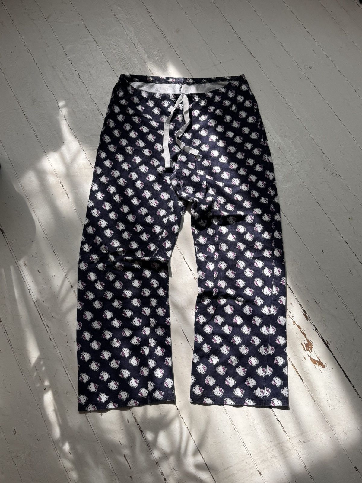 Cartoon Network VINTAGE HELLO KITTY MONOGRAM 2000s ANIMA PANTS Size 30" / US 8 / IT 44 - 1 Thumbnail