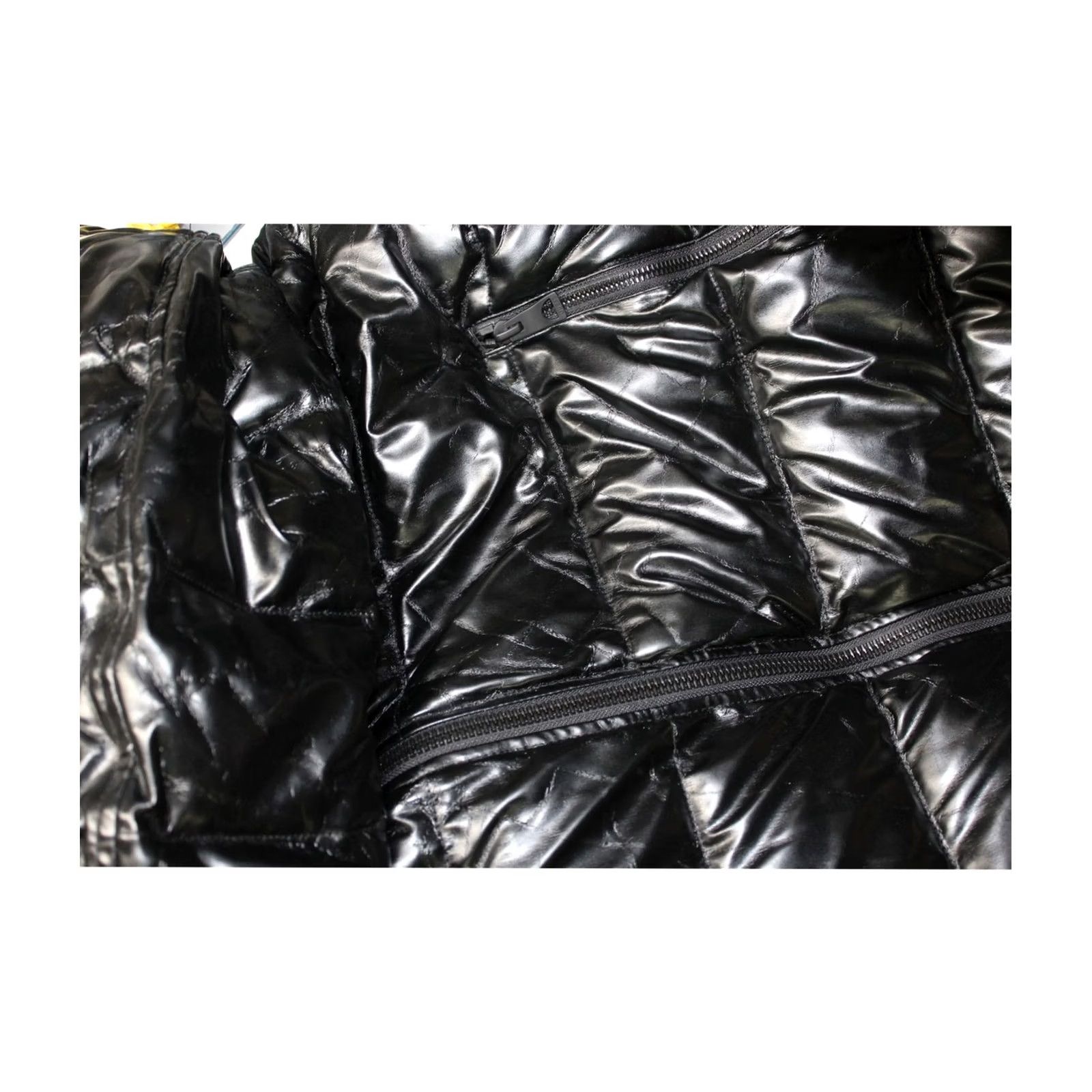 Guess GUESS Mens Holographic Puffer Jacket black 2XL Size US XXL / EU 58 / 5 - 3 Thumbnail