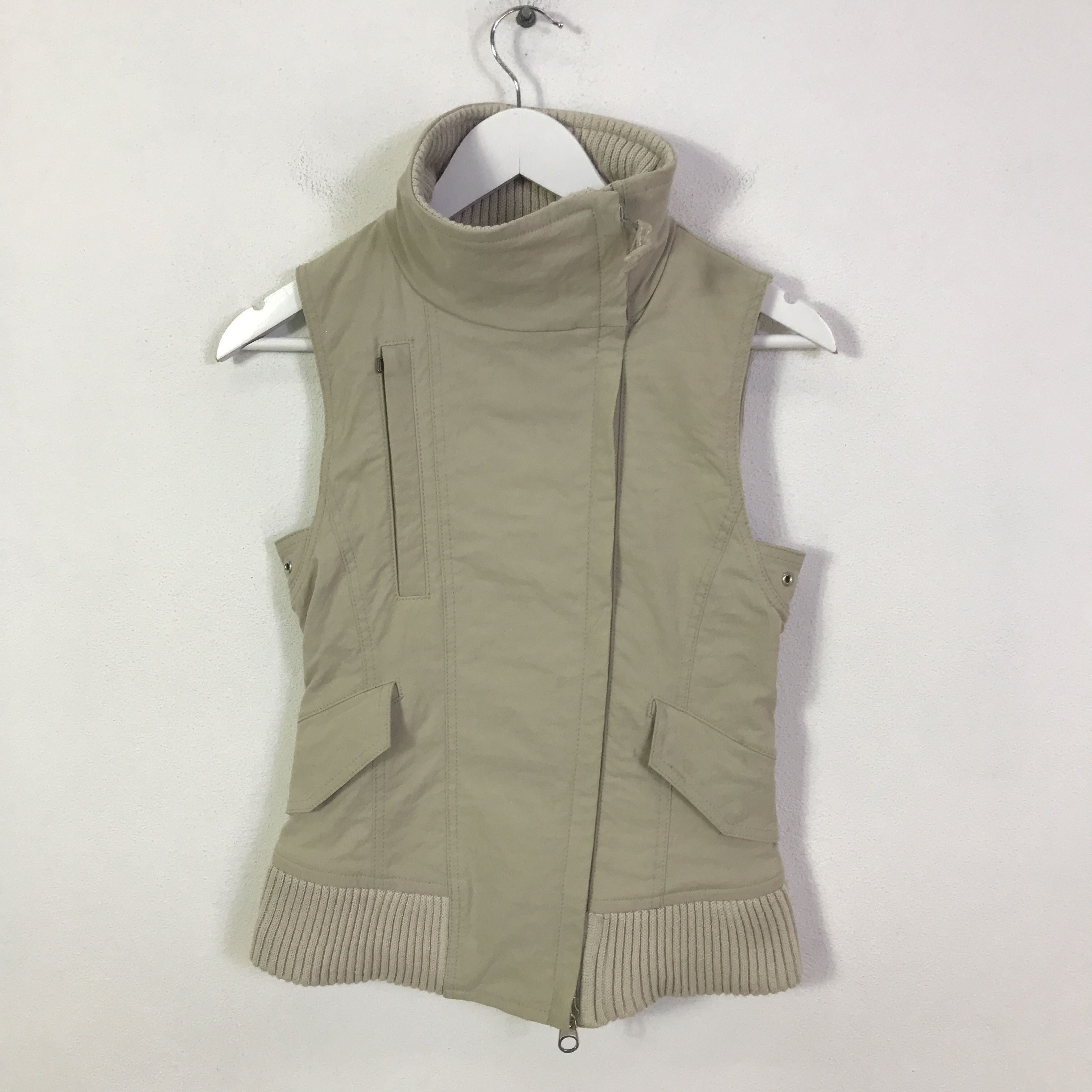 yoshie inaba lequipe yoshi inaba vest K108B22 Size US M / EU 48-50 / 2 - 1 Thumbnail