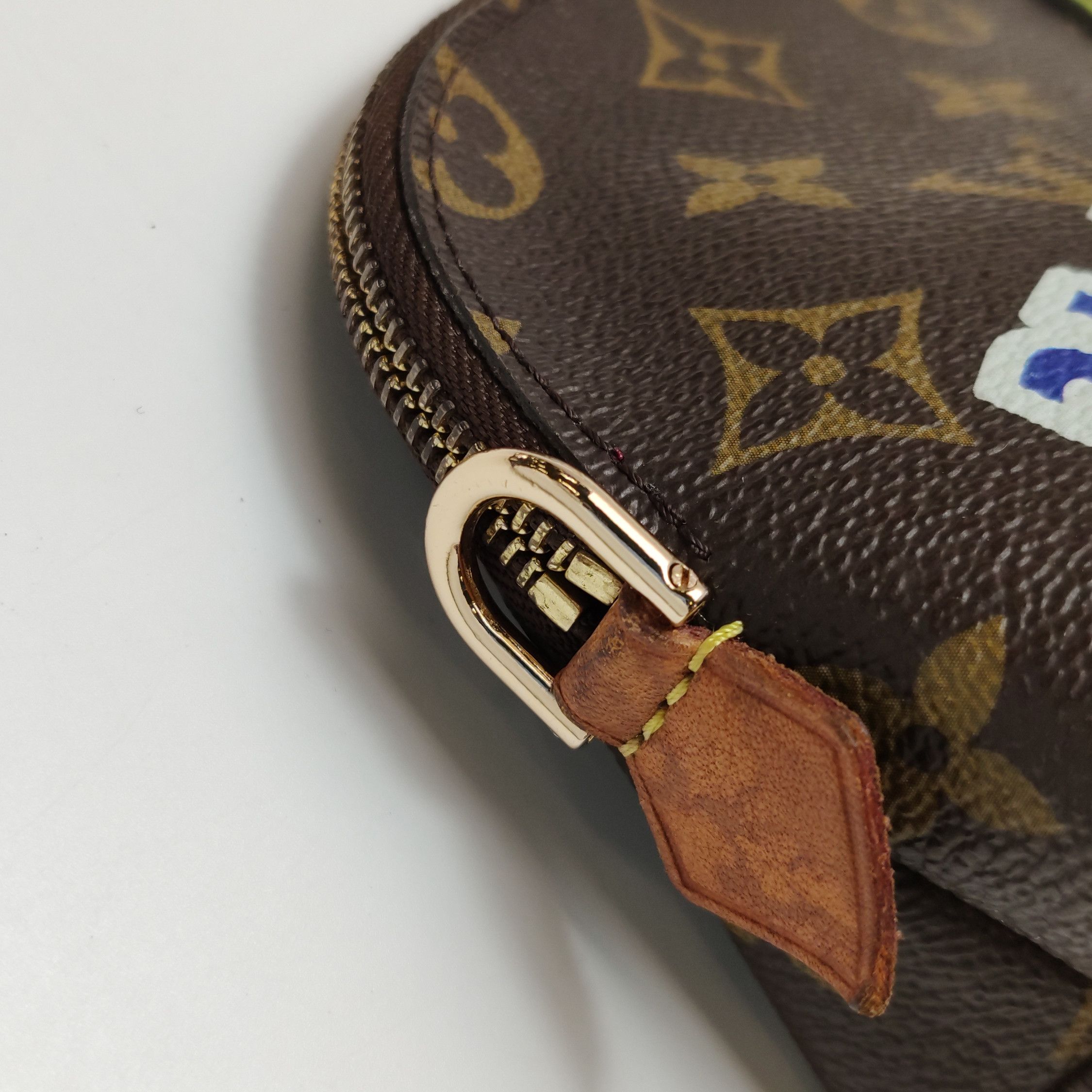 Louis Vuitton Louis Vuitton (LV) Small Vegetable Tanned Leather Old Flowe Size ONE SIZE - 7 Thumbnail