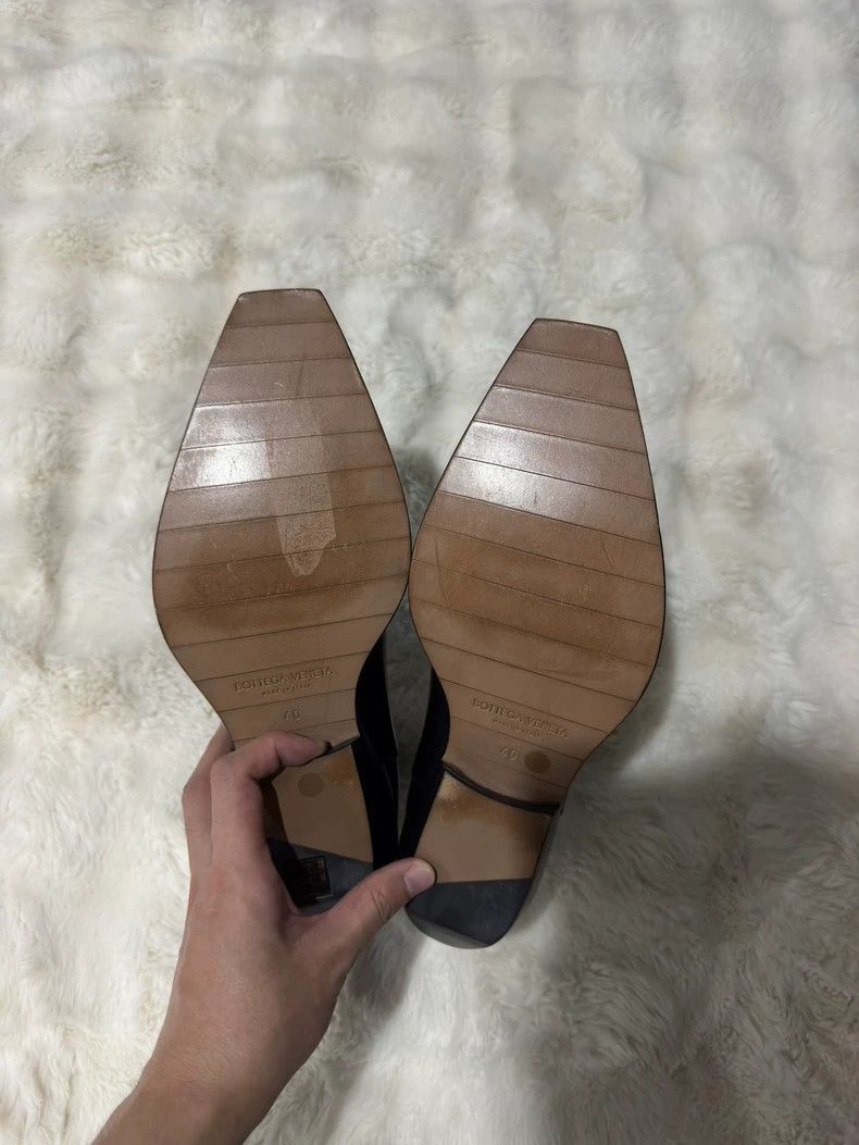 Bottega Veneta Pointed Chelsea boots