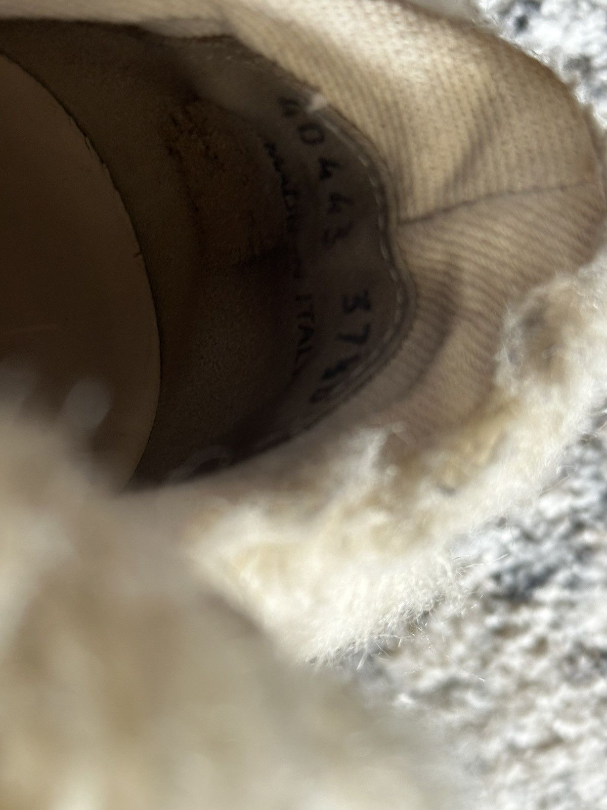 Rick Owens Rick Owen DRKSHDW Yeti Fur ECRU Size 7.5/ 37.5 EU Size US 7.5 / IT 37.5 - 7 Thumbnail