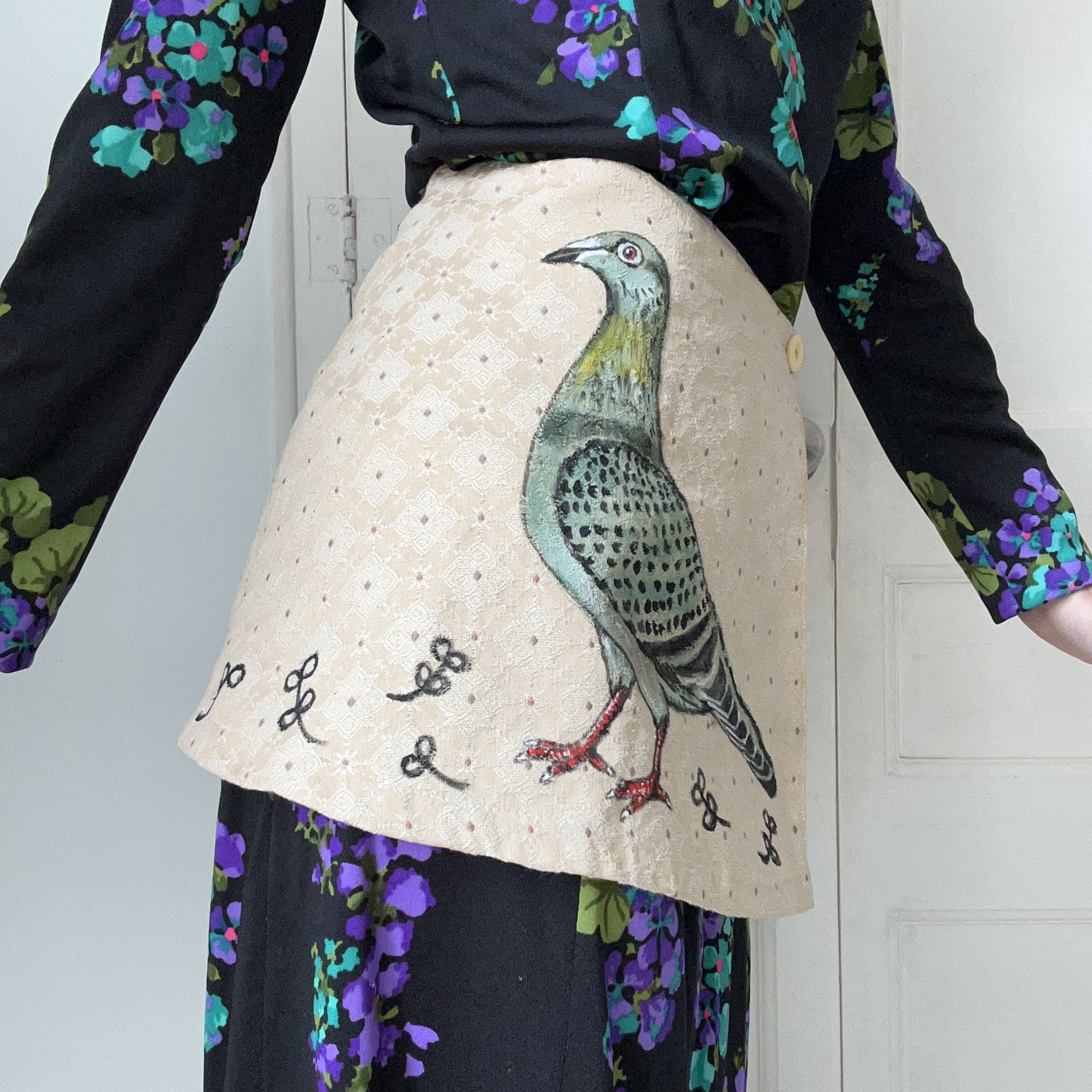 Custommade Custommade Hand Painted Pigeon Cotton Mini Skirt Size 27" / US 4 / IT 40 - 9 Thumbnail