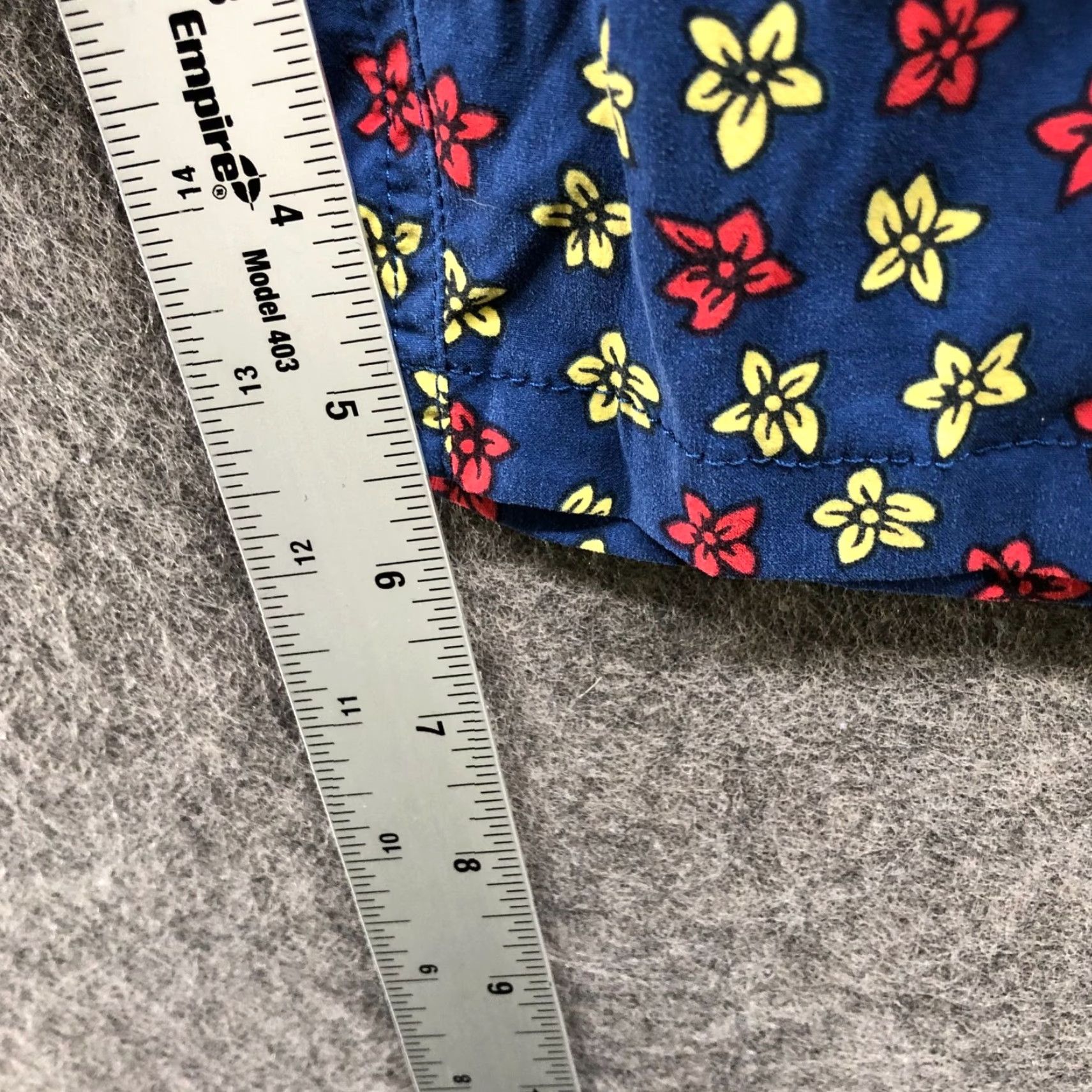 J.Crew VINTAGE J.CREW 6'' Stretch Eco Swim Trunk XL Blue Floral Jumping Flowers Mens Size US 36 / EU 52 - 6 Thumbnail