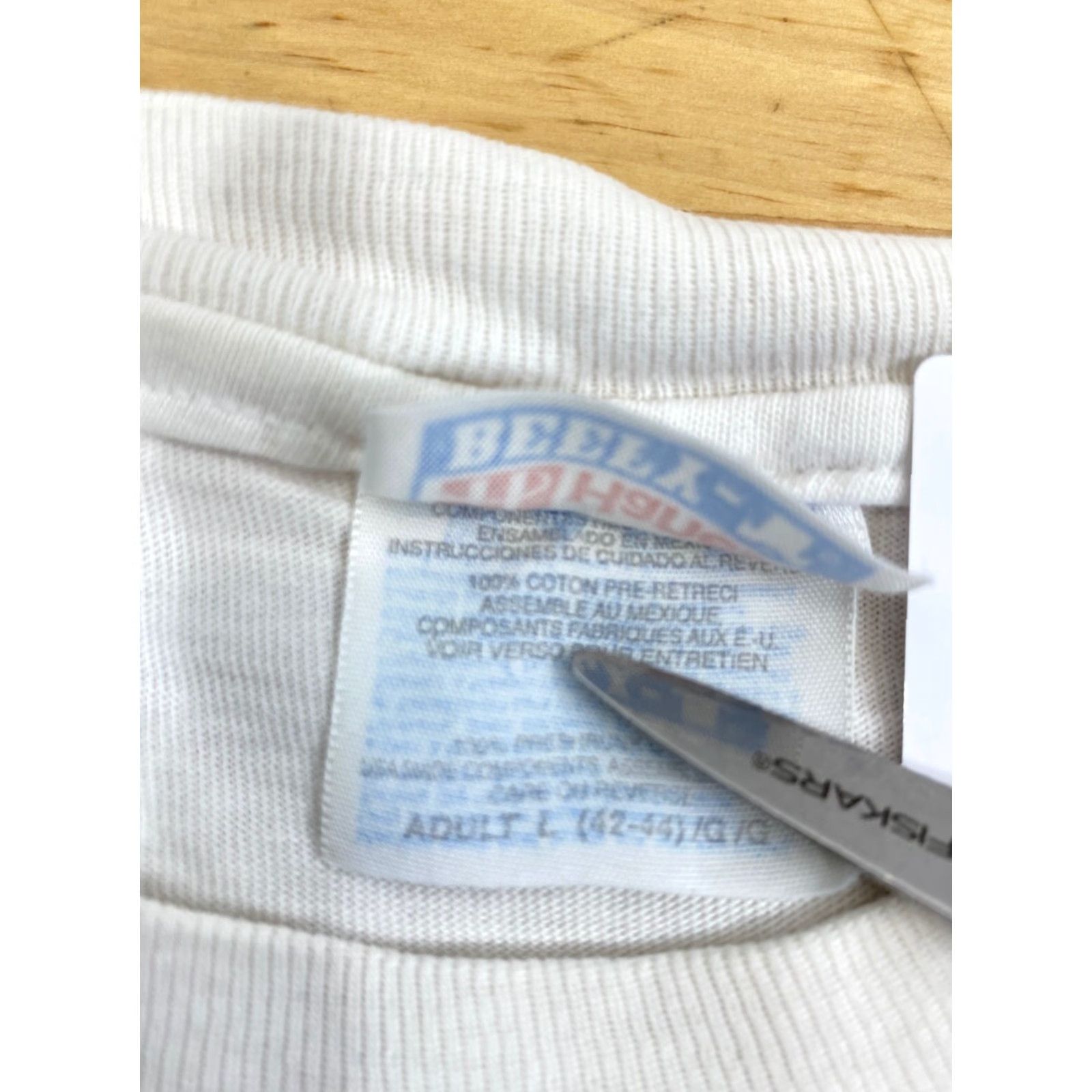 Hanes VINTAGE Hanes Beefy Mens Rich Cremona Tour 2000 White Size Large Distress T-Shirt Short Sleeve Men Regular Solid 1123 Size US L / EU 52-54 / 3 - 6 Thumbnail