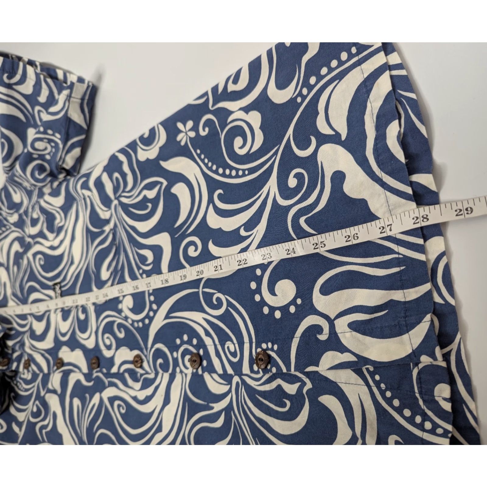 RIXO VINTAGE RIX Shirt Small Blue Floral 100% Cotton Made in Hawaii Tropical Mens Button-Up Short Sleeve Hawaiian Size US S / EU 44-46 / 1 - 4 Thumbnail