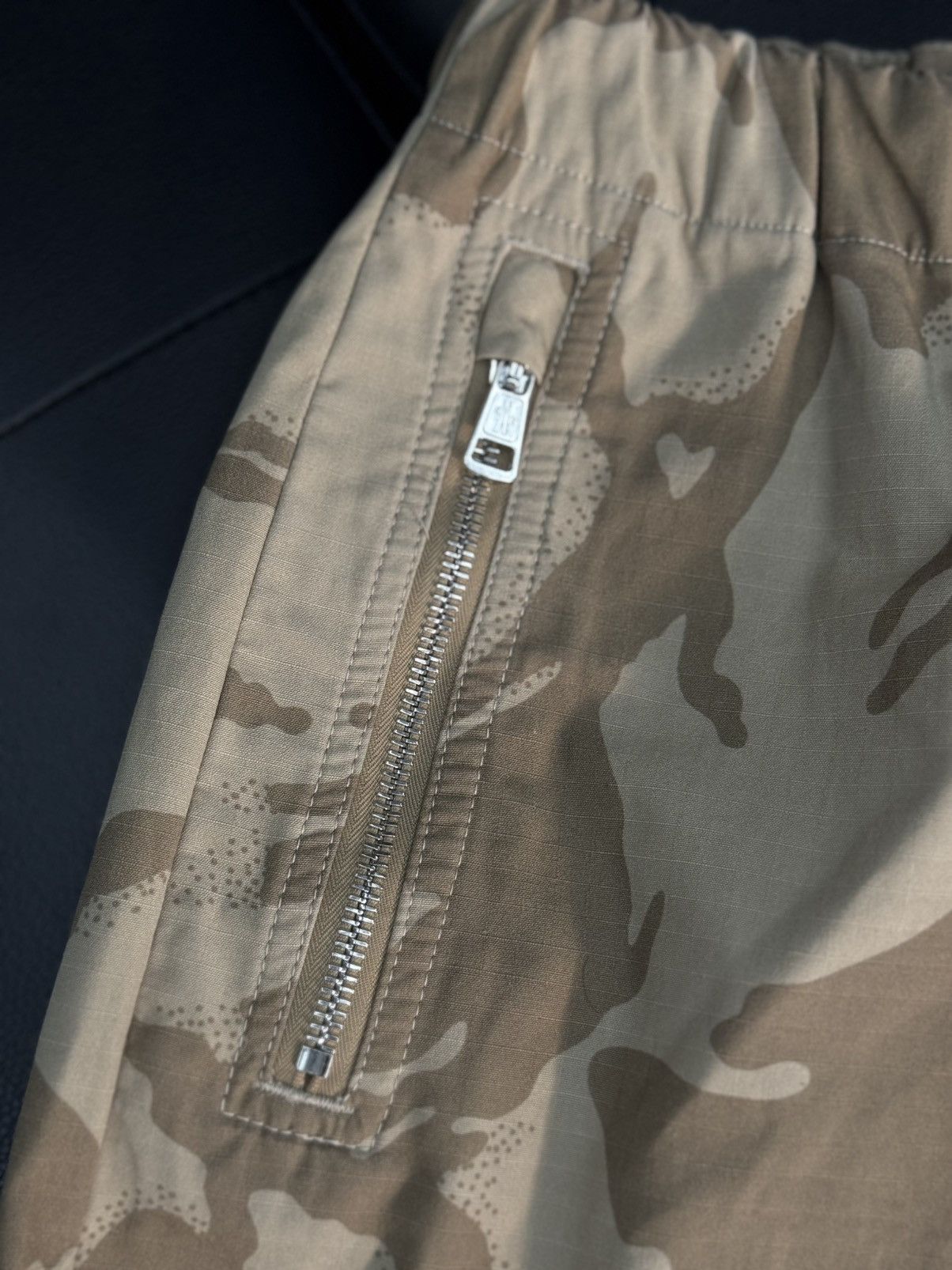 Moncler Moncler Tan Camo Shorts Size (48) 100% Authentic $500 Size US 44 / EU 60 - 9 Thumbnail