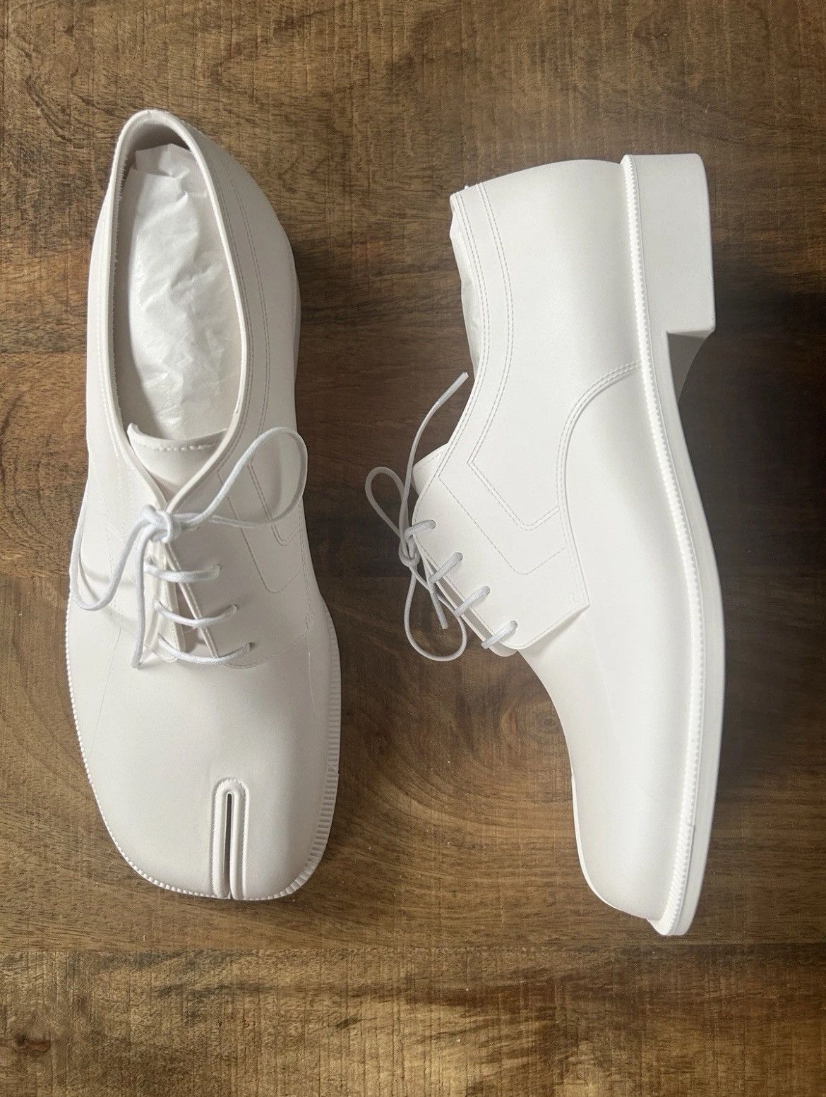 Maison Margiela Maison Margiela tabi low top designer oxford 🇮🇹 MMM italy Size US 9 / EU 42 - 3 Thumbnail