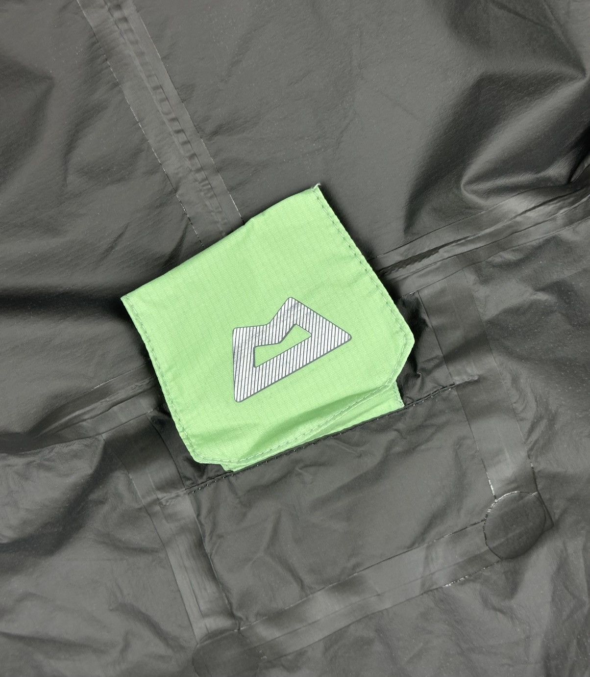 Mountain Equipment Mountain Equipment Gore-Tex Paclite Jacket Lime Rain Coat M Size M / US 6-8 / IT 42-44 - 12 Thumbnail