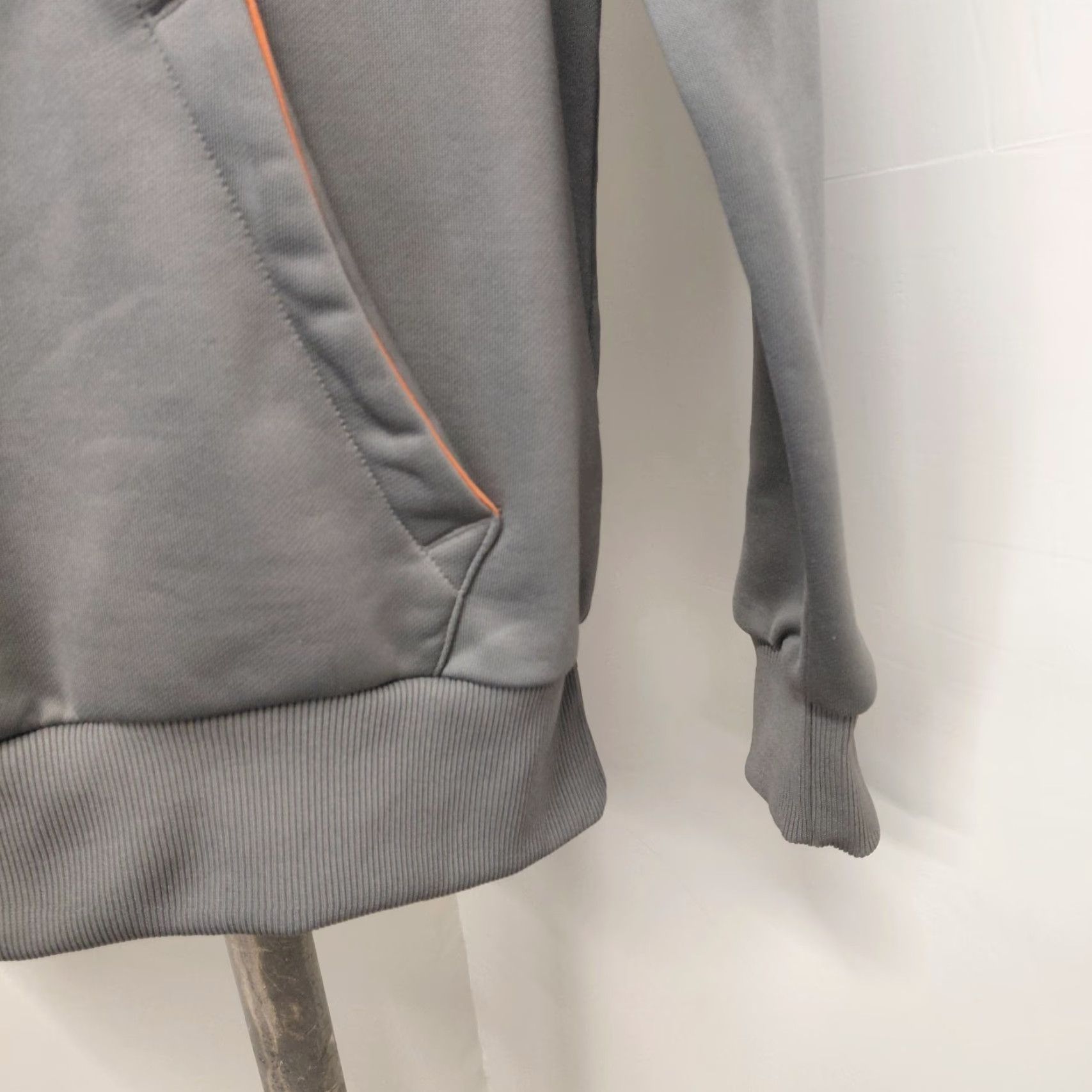 Puma Puma Hoodie Men's M Gray/Orange Trim 1/4 Zip Long Sleeve Pullover Nice Size US M / EU 48-50 / 2 - 6 Thumbnail