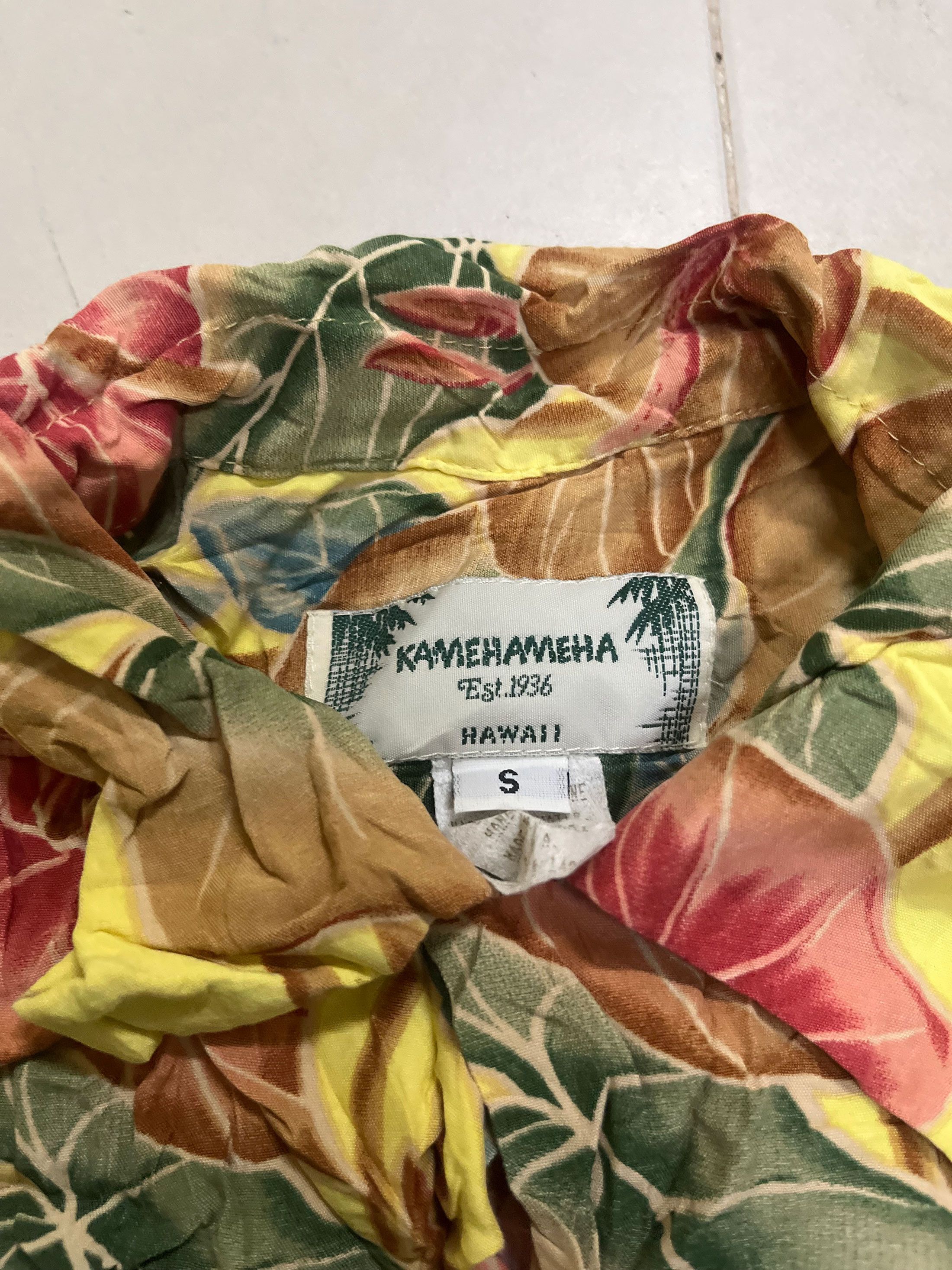 Sci-Fi Fantasy Vintage Kamehameha Short Sleeve Hawaii Hawaiian 70s 80s Size US S / EU 44-46 / 1 - 2 Thumbnail