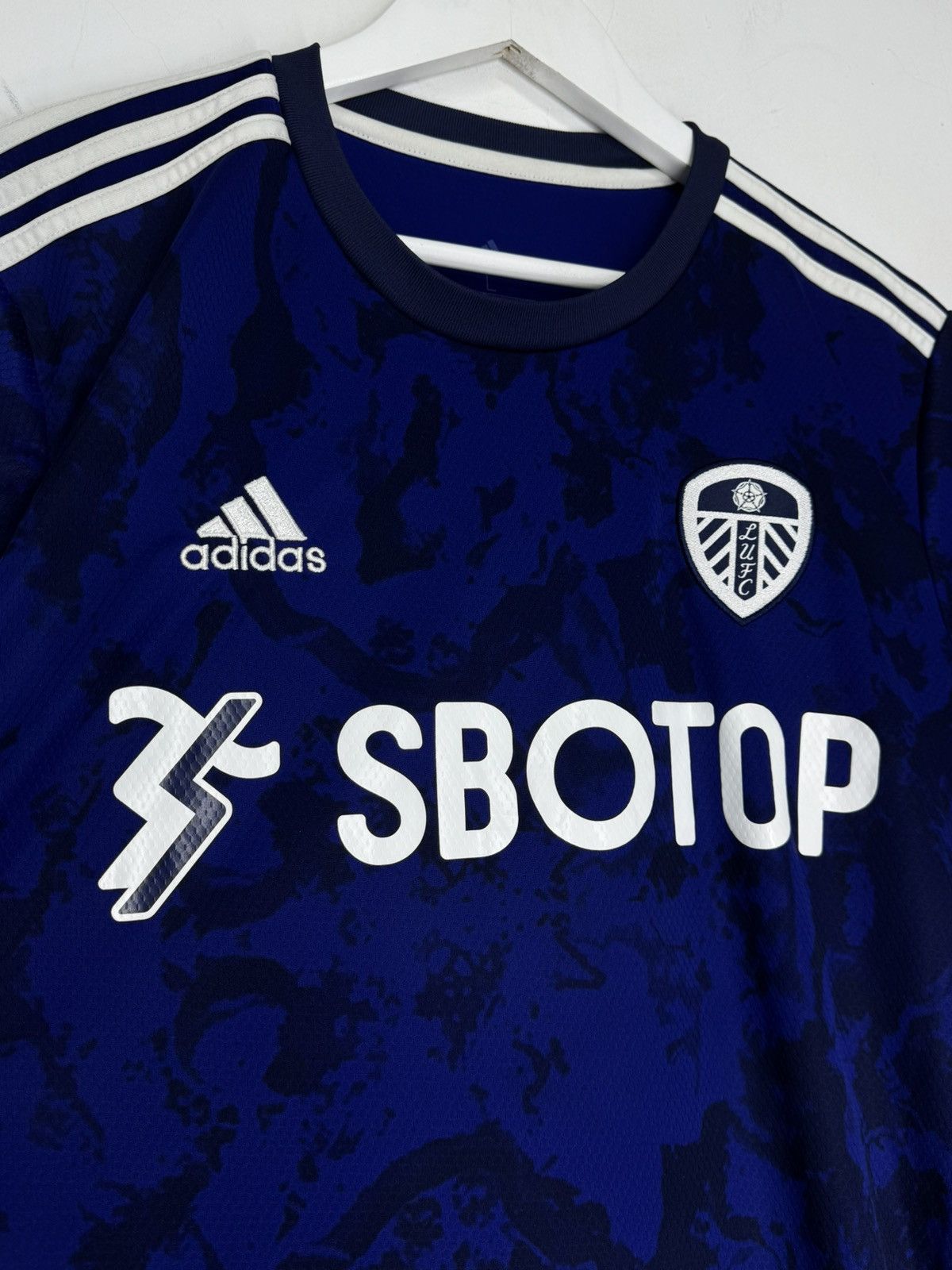 Adidas Adidas Leeds United 2021/22 Away Football Shirt Size US L / EU 52-54 / 3 - 3 Thumbnail