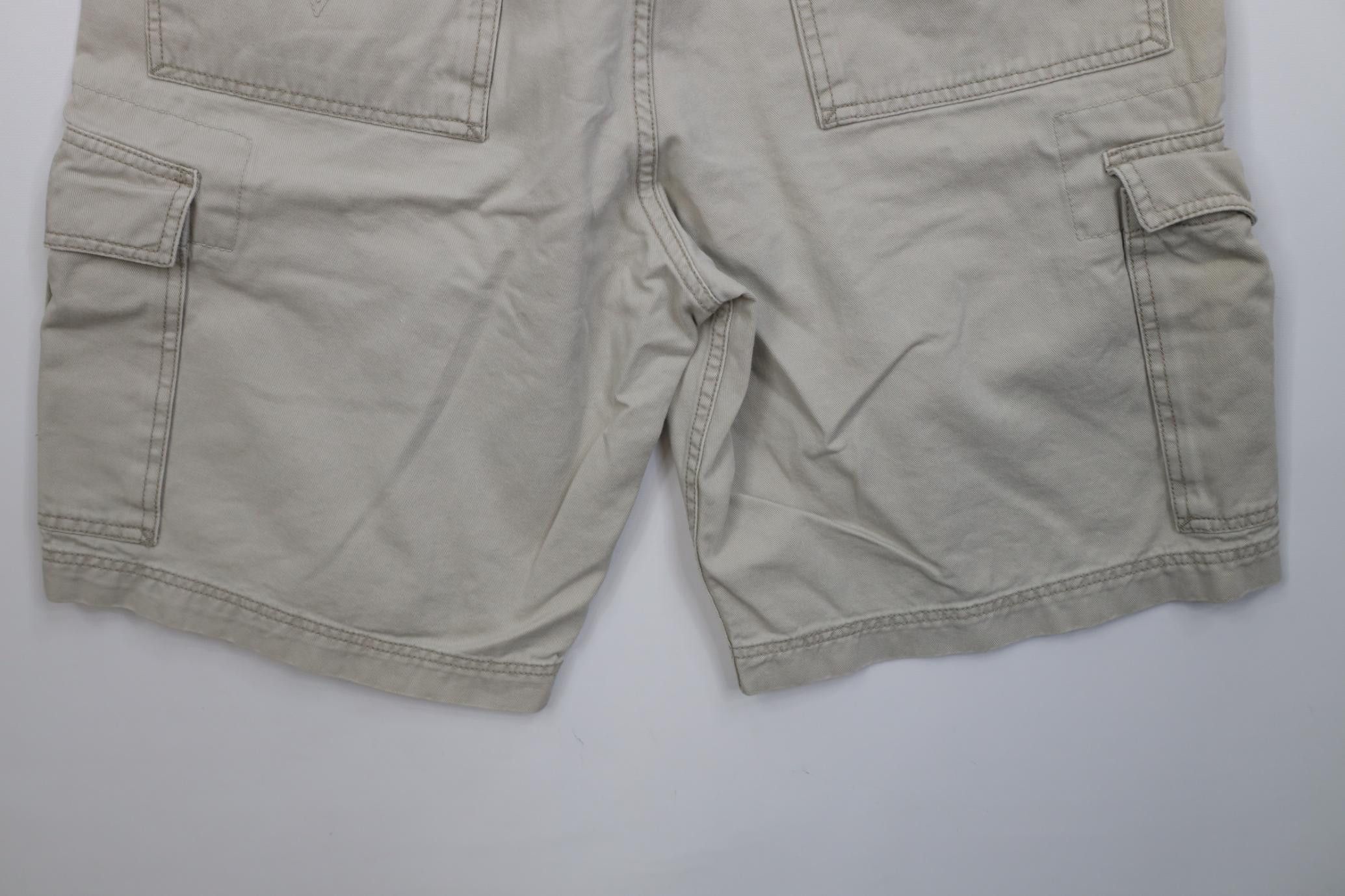 Levi's Vintage Y2K 2004 Levis Baggy Fit Cargo Shorts Beige Khaki Size US 34 / EU 50 - 12 Thumbnail