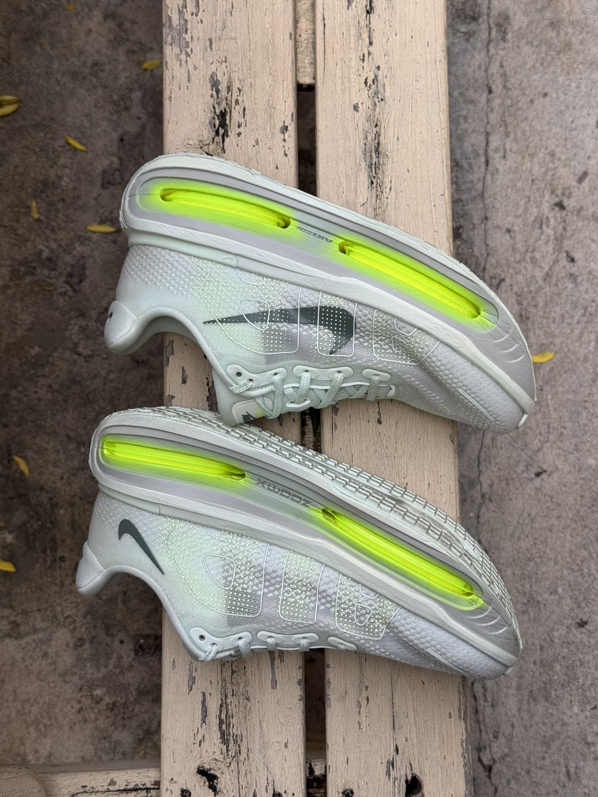 Nike Nike Vomero Premium Shoes Size US 8.5 / EU 41-42 - 4 Thumbnail