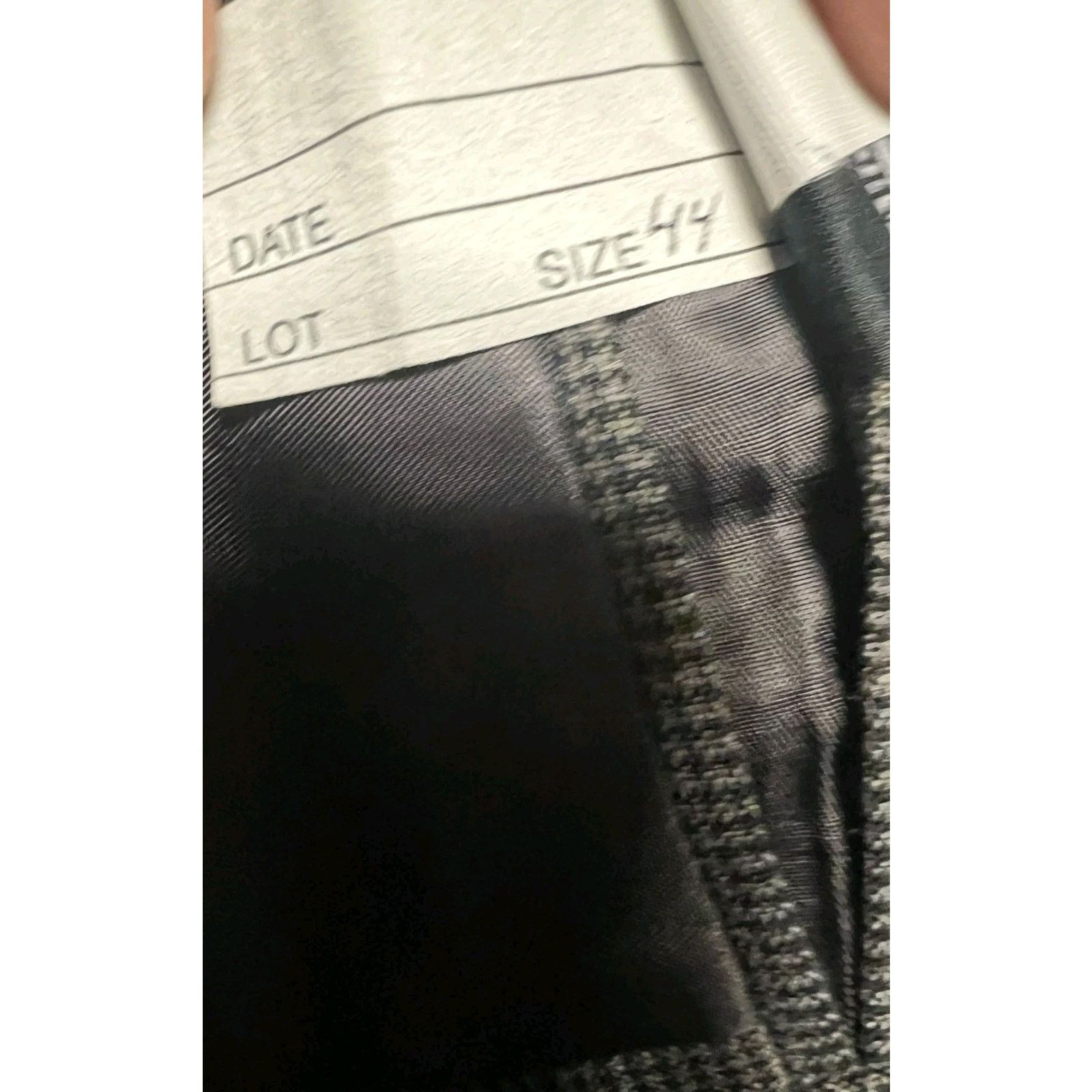 Burberry Vintage Burberry's 100% Wool 2 Button Suit Size 44 R Size 44R - 5 Thumbnail