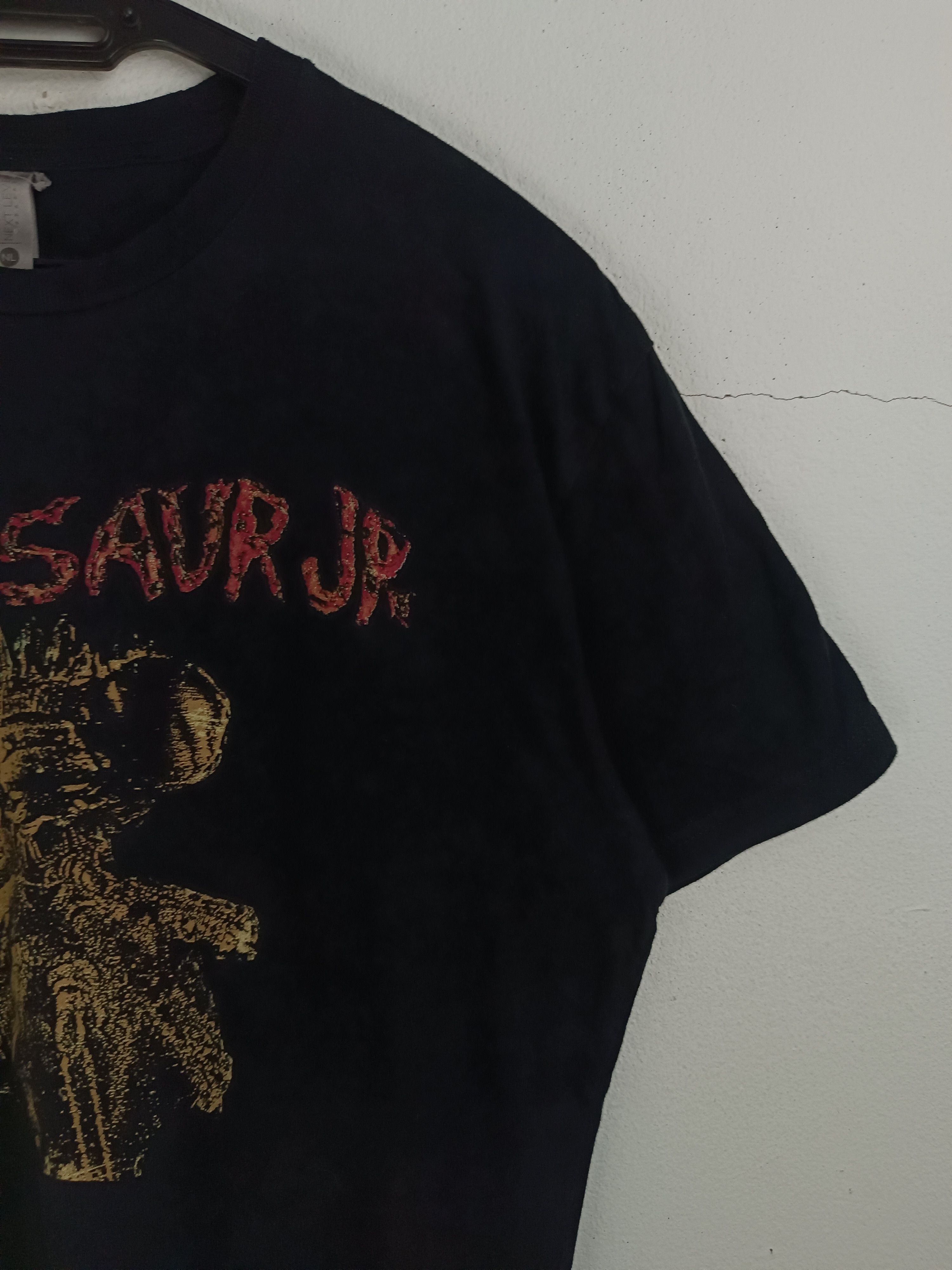 Band Tees VINTAGE DINOSAUR JR BUG LOGO Y2K sonic pixies mazzy Size US M / EU 48-50 / 2 - 7 Thumbnail