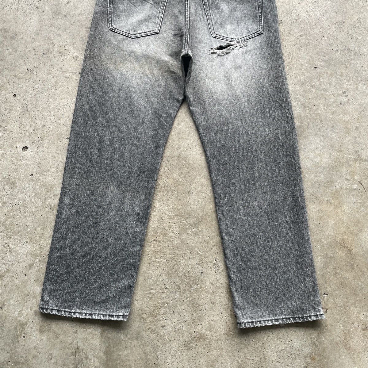 Japanese Brand × Jean × Vintage W34 Vintage Japanese Faded Black Distressed Jeans Pants Size US 34 / EU 50 - 9 Thumbnail