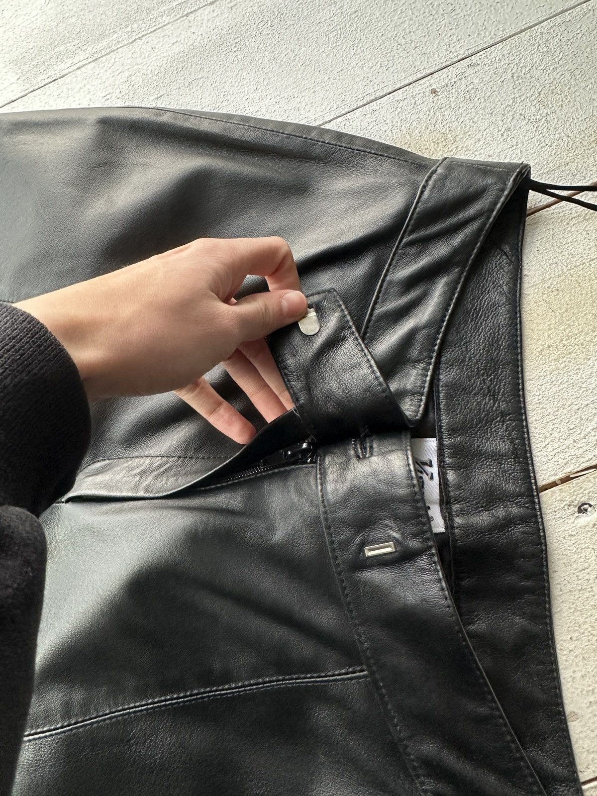 Leather 🚨Vintage leather pants motorcycles Black LUXURY Y2K Size 27" / US 4 / IT 40 - 8 Thumbnail