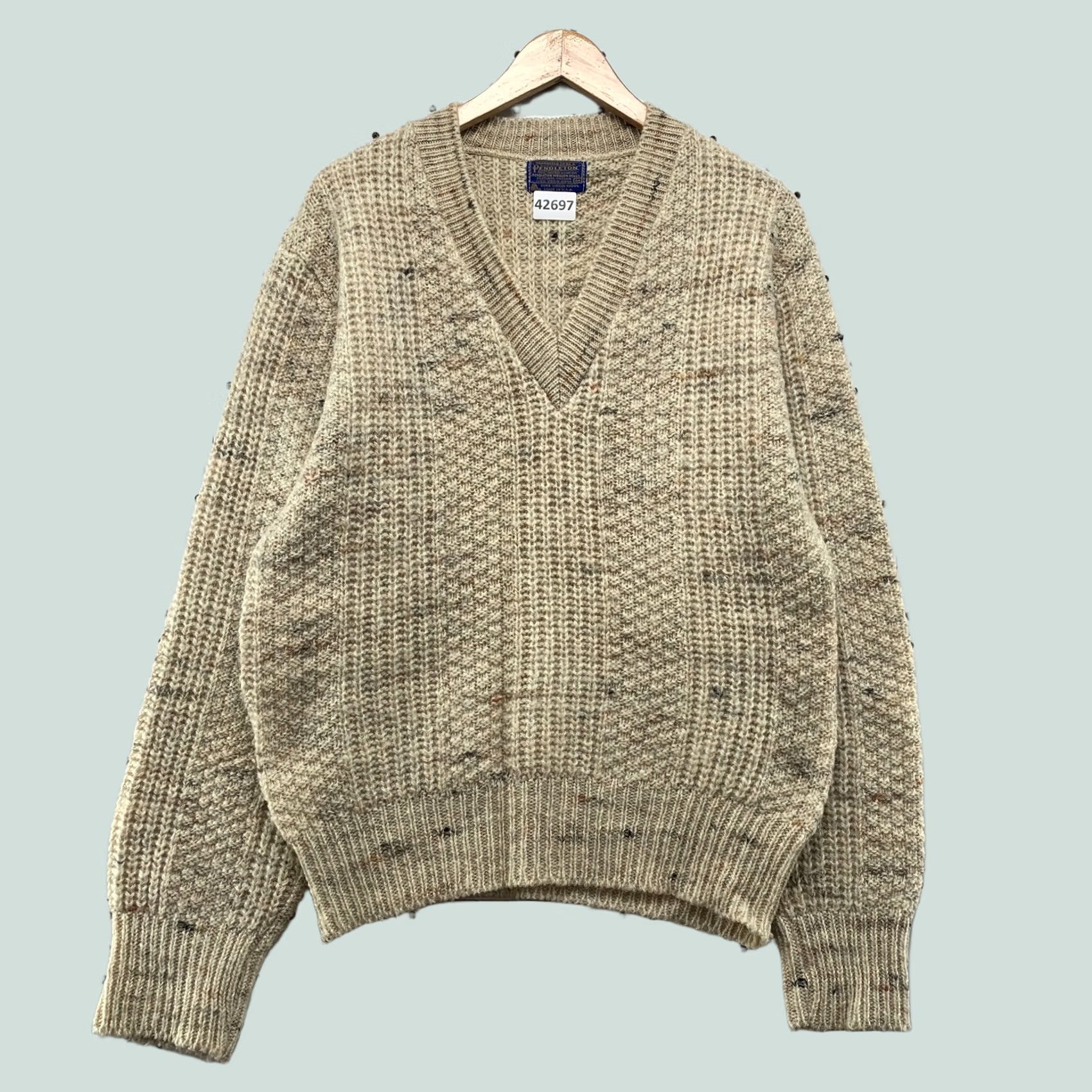 Pendleton VINTAGE Pendleton Sweater Mens Medium Beige V Neck Rib Knit Made USA Size US M / EU 48-50 / 2 - 1 Thumbnail