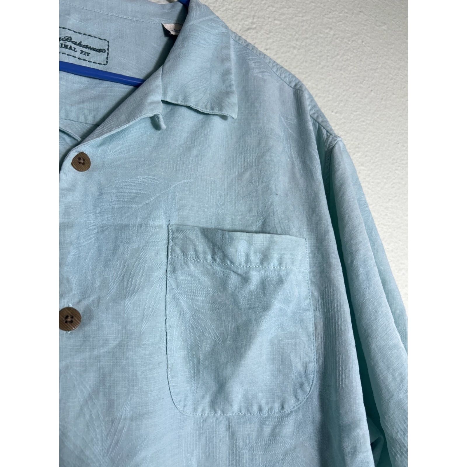 Tommy Bahama VINTAGE Tommy Bahama Shirt Floral Silk Light Blue XL Short Sleeve Button-Up Mens Size US XL / EU 56 / 4 - 7 Thumbnail