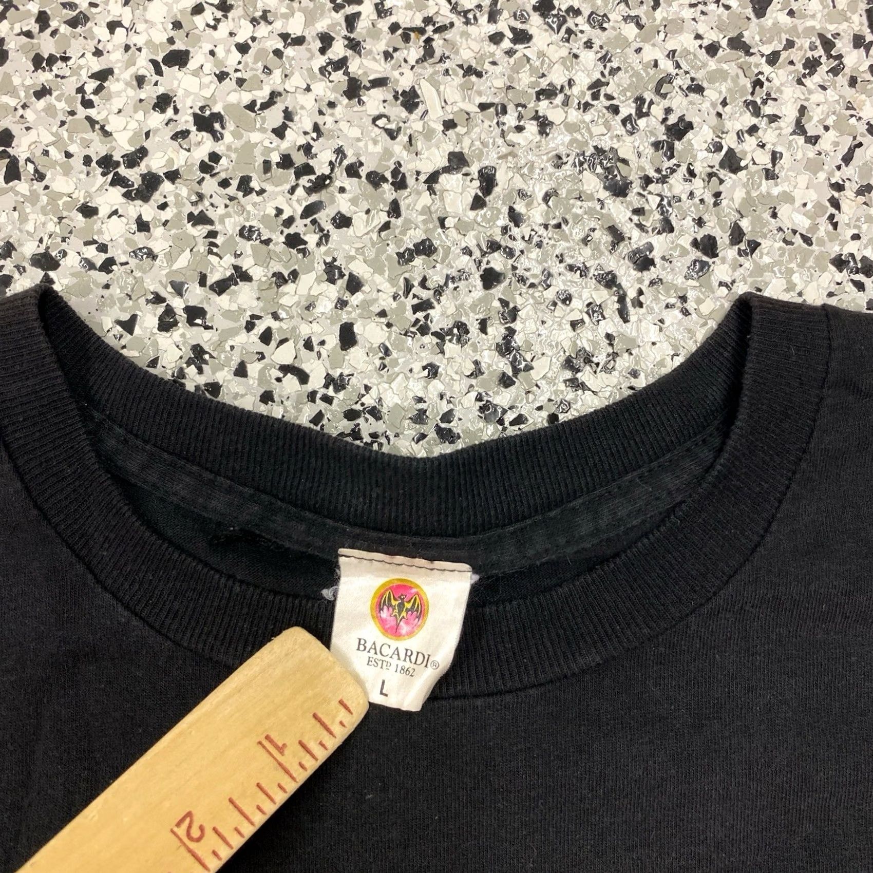 Vintage VINTAGE Bacardi Gold Rum Tshirt Promo Shirt Mens L Black Cotton Logo 80s 90s Retro Summer Size US L / EU 52-54 / 3 - 3 Thumbnail
