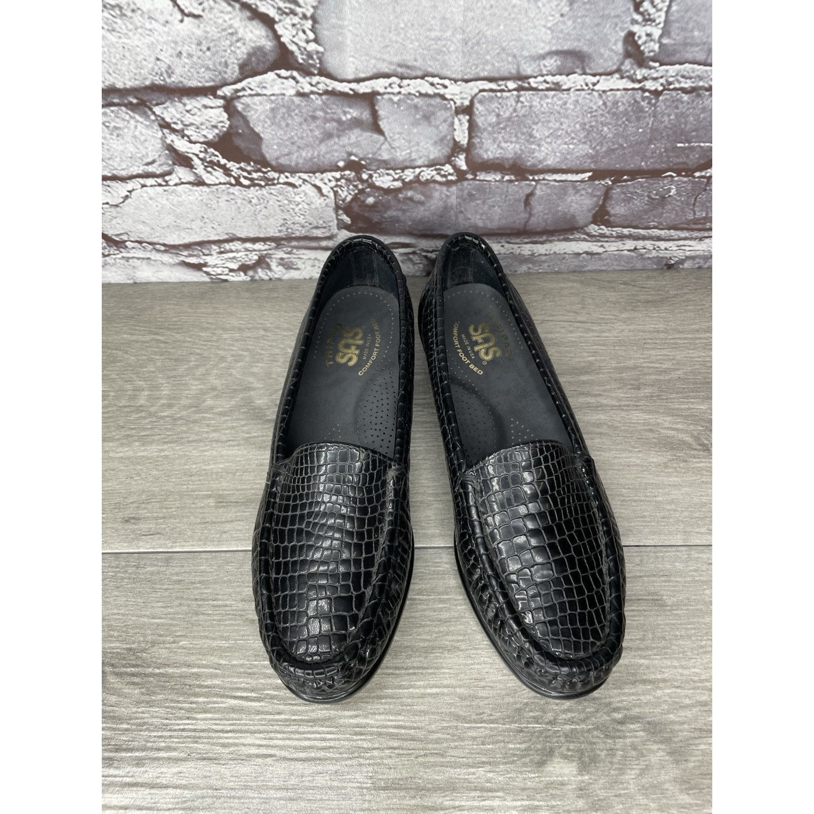 Other SAS Simplify Black Croc Patent Tripad Slip On Flats Shoes Wo Size US 6.5 / IT 36.5 - 10 Thumbnail