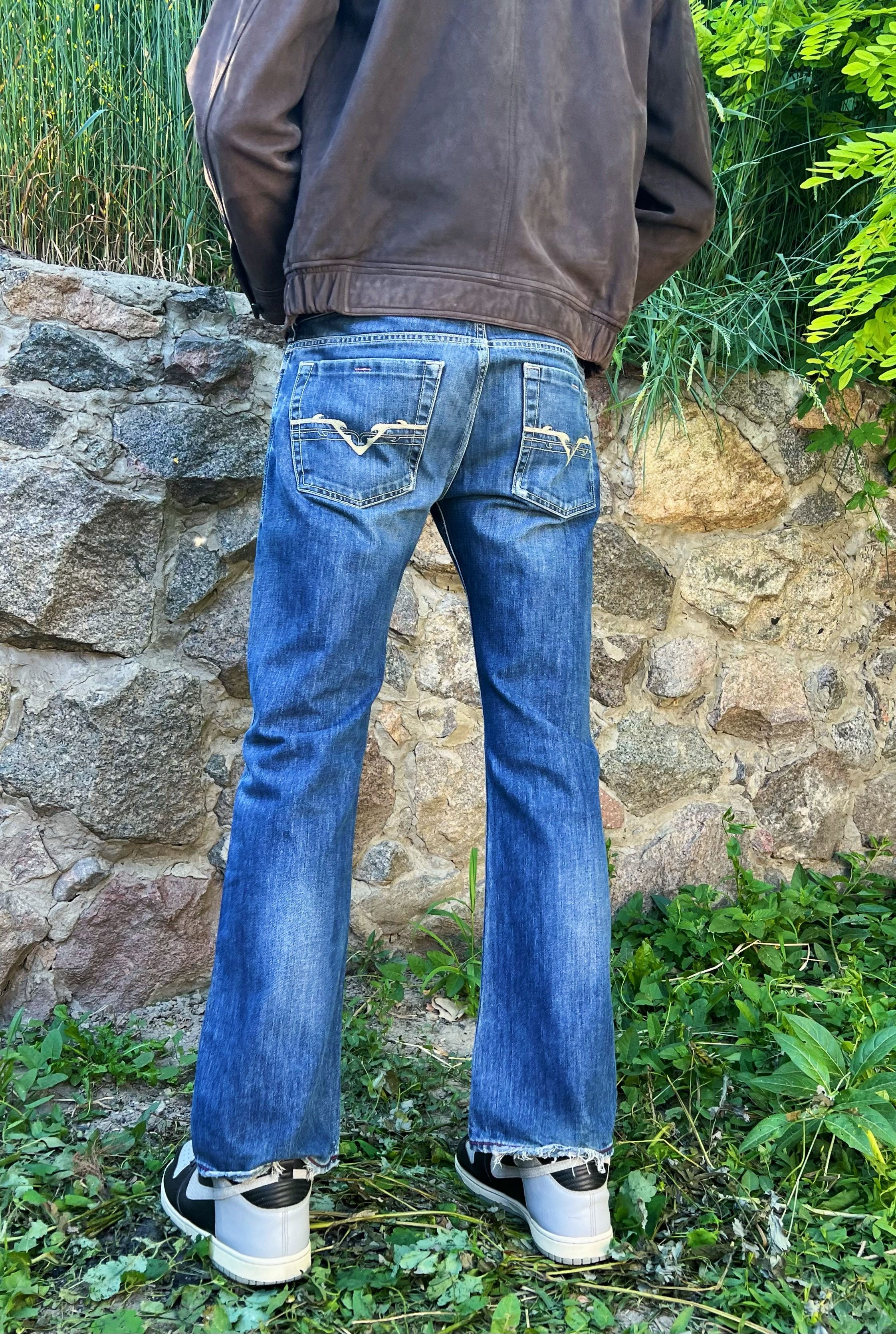 Diesel Y2K Diesel Flared Distressed Emdroidery Denim Jeans Size US 33 - 3 Thumbnail