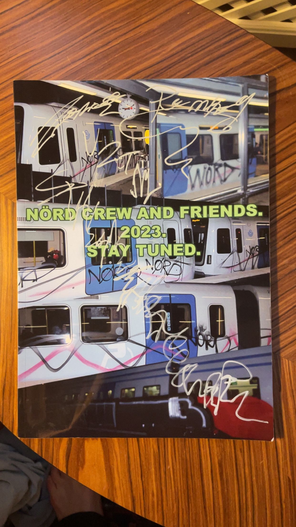 Drain Gang × Sad Boys Nörd Crew Mag Signed By Yung Lean and Varg2tm Size ONE SIZE - 2 Thumbnail