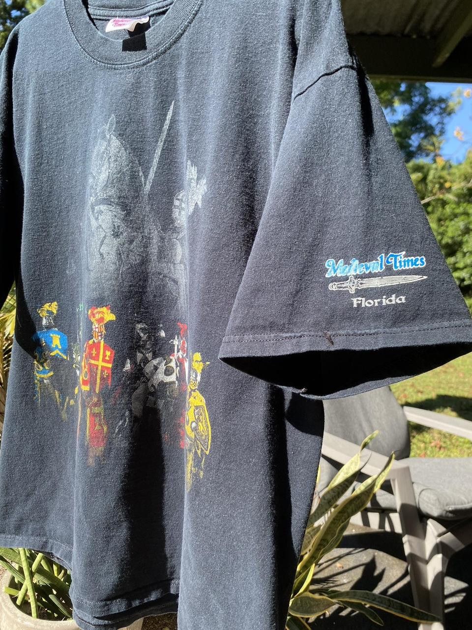 Vintage Vintage 2001 Medieval Times Black Knights Graphic Tee XL Size US XL / EU 56 / 4 - 3 Thumbnail