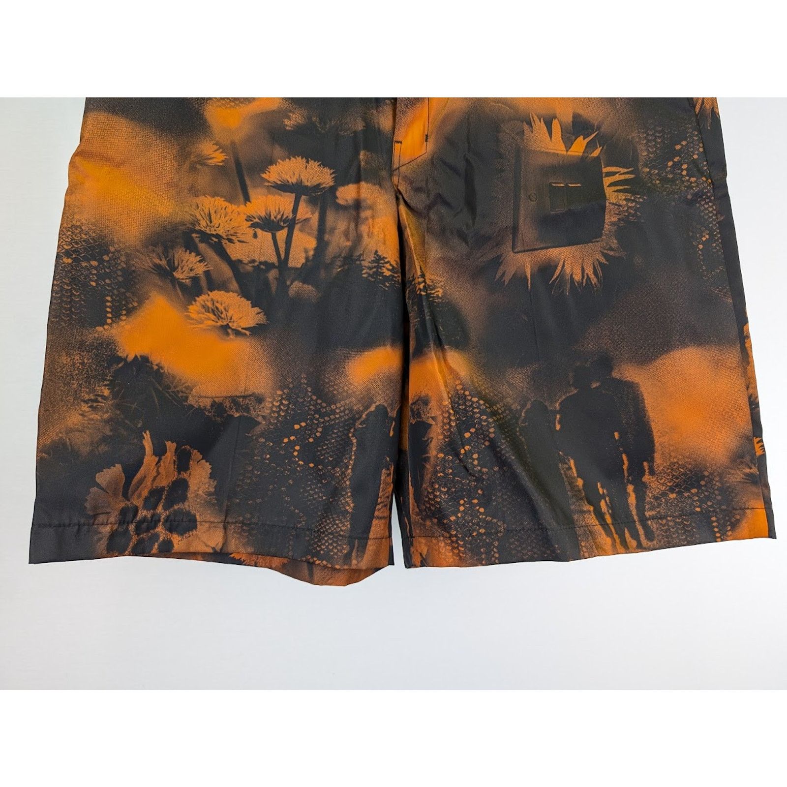 Prada o1rshd1 Re-Nylon Human Pantalone Shorts in Arancio Size US 34 / EU 50 - 8 Thumbnail