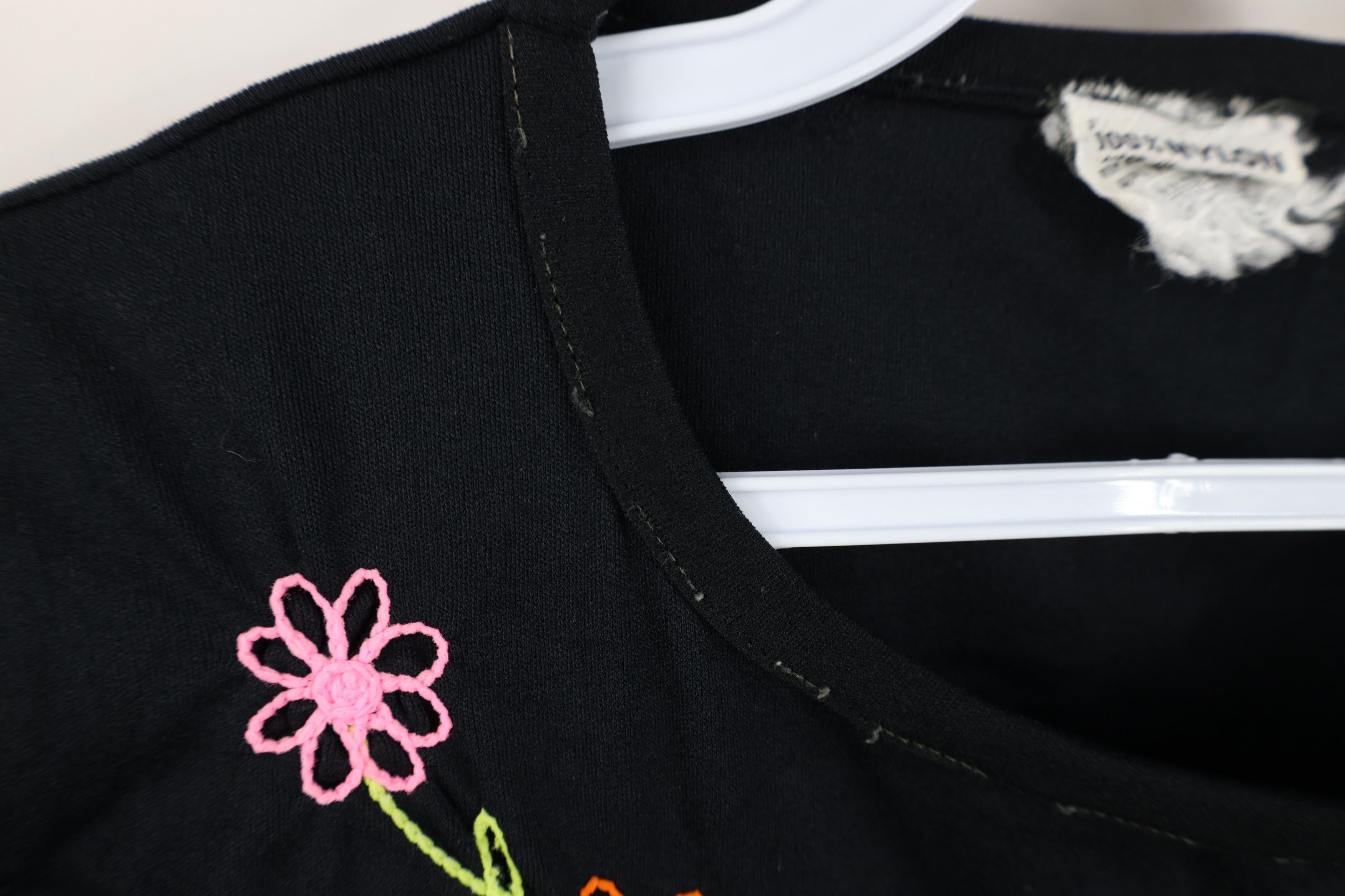 Vintage Vintage 70s Embroidered Flower Cropped Knit T-Shirt Black Size L / US 10 / IT 46 - 6 Thumbnail