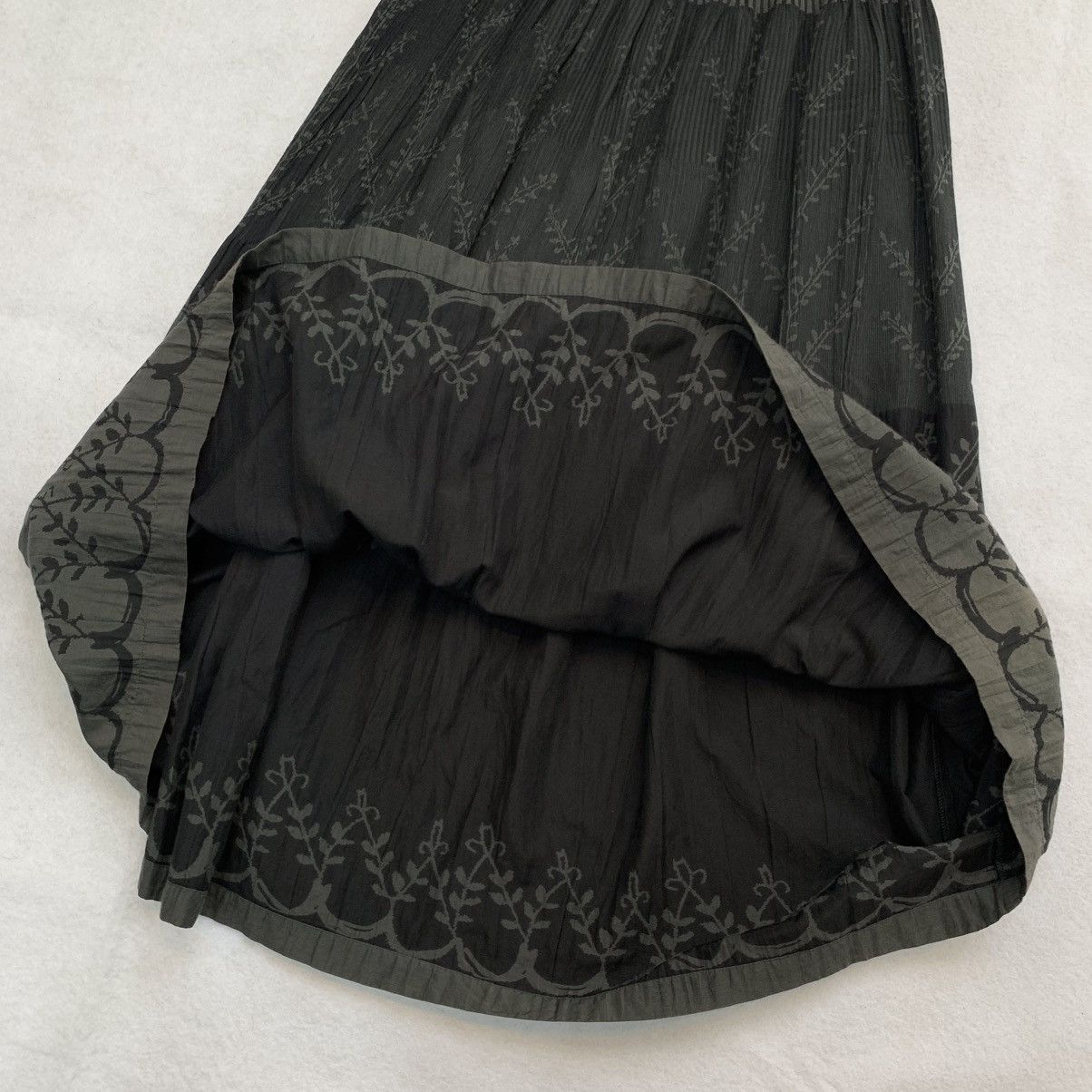 Issey Miyake Issey Miyake Heart HaaT Floral Embroidered Jacquard Skirt Size 29" - 4 Thumbnail