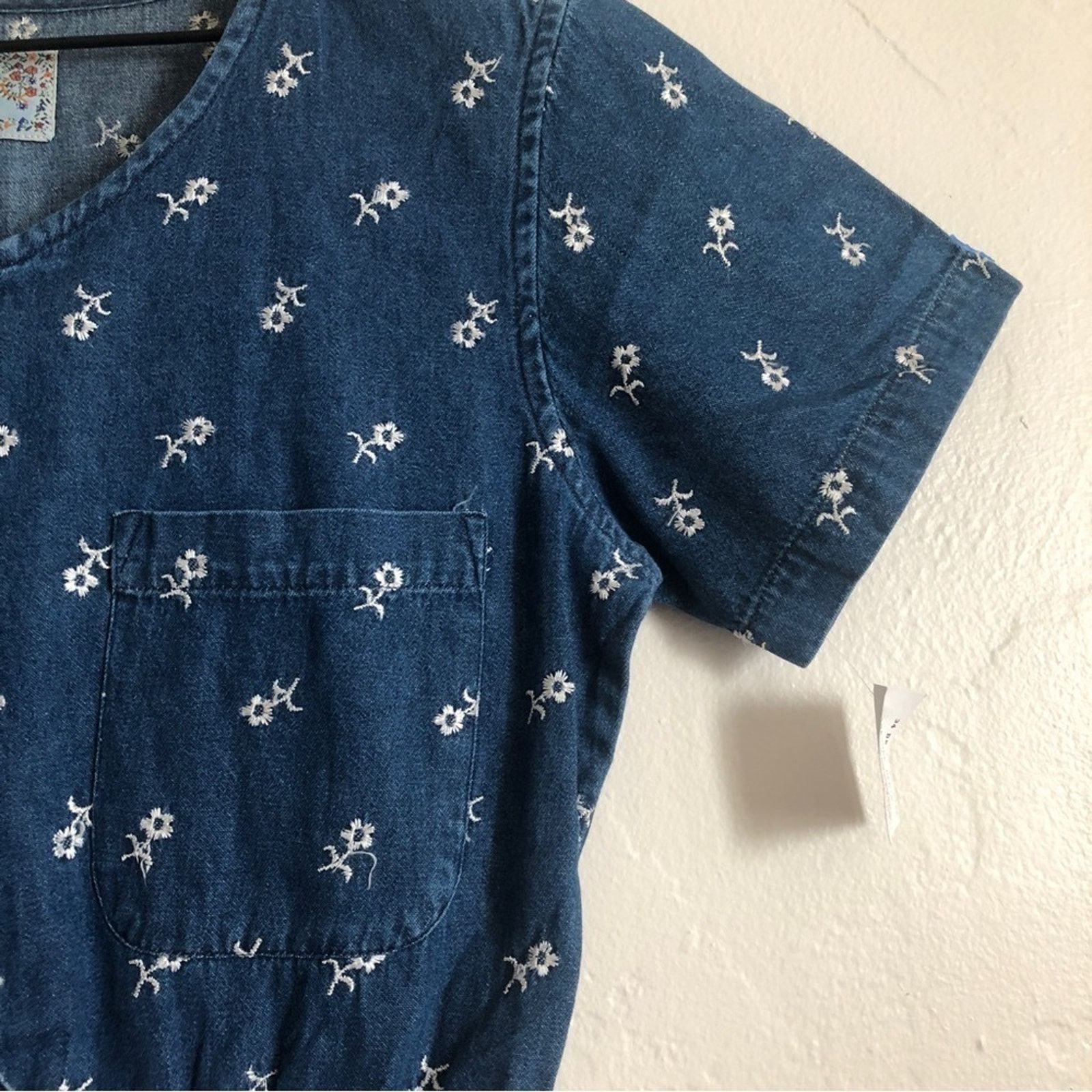 Other New Direction Blue Denim Floral Embroidered Jumpsuit Romper Size 27" / US 4 / IT 40 - 5 Thumbnail