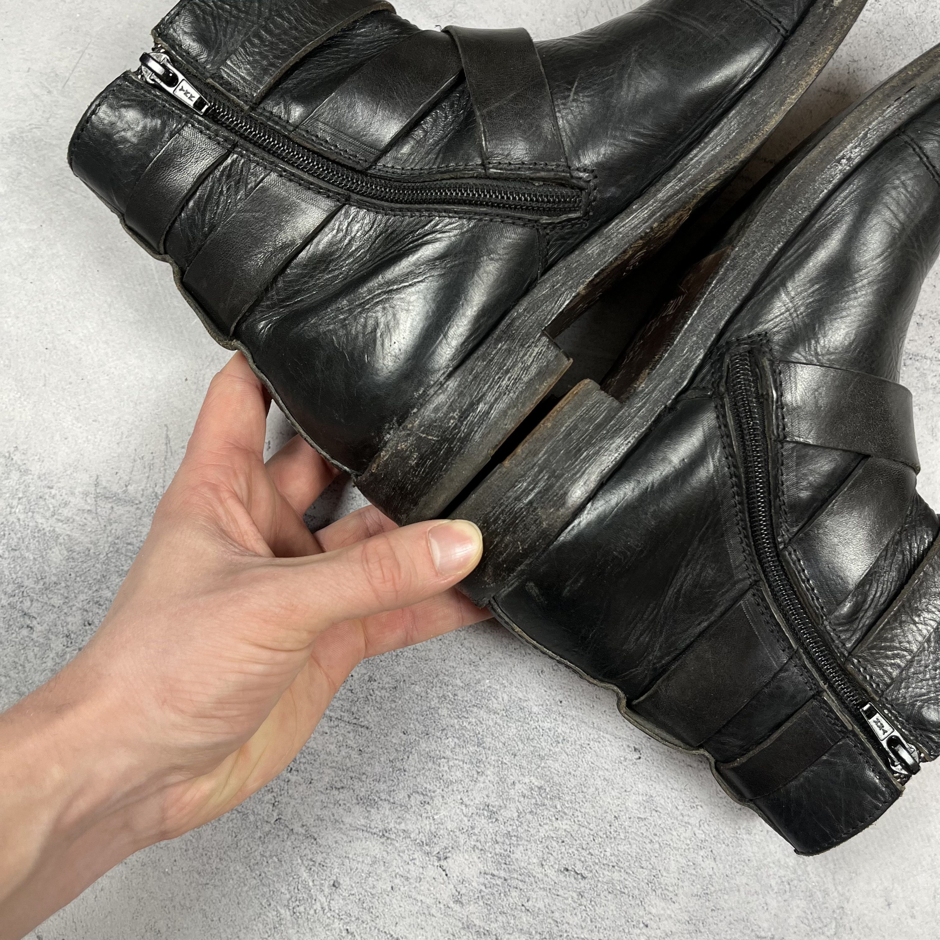 MoMA Ladies MoMA Avant-Garde Black Leather Chelsea Boots Size US 7 / IT 37 - 11 Thumbnail