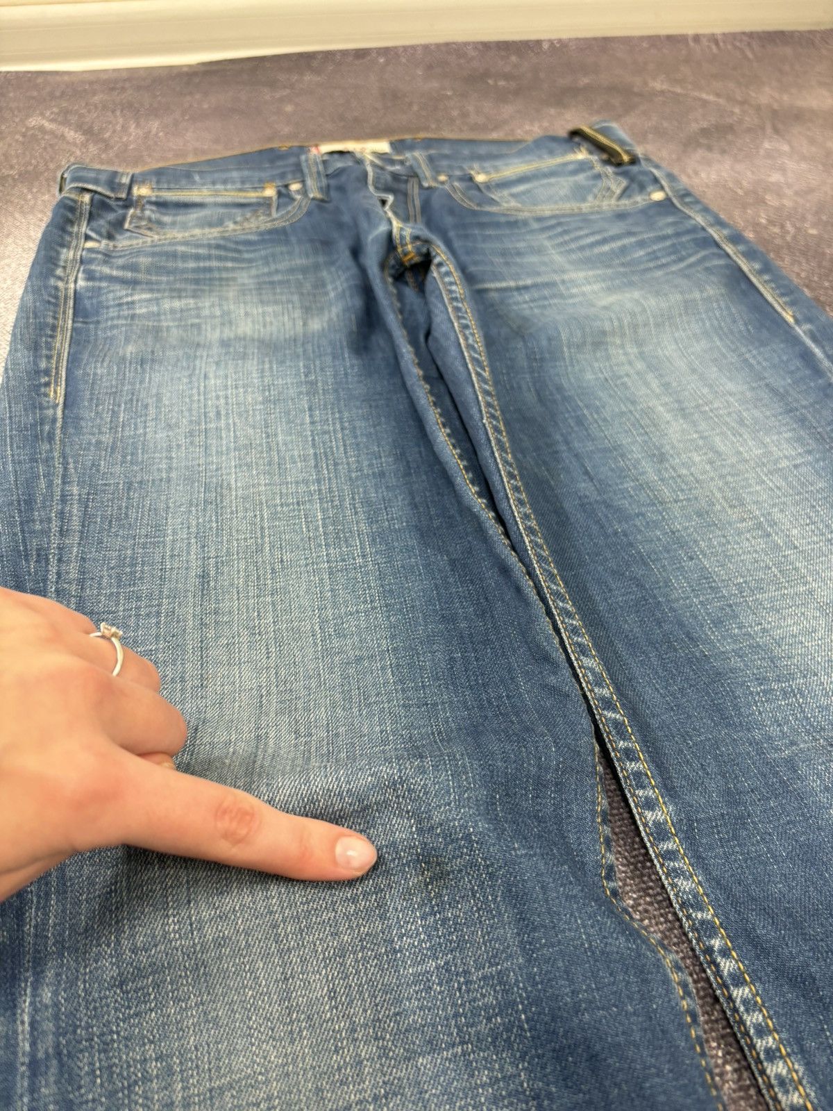 Levi's Vintage Levi’s 519 Slim Fit Faded Blue USA Hype Denim Jeans Size US 33 - 12 Thumbnail