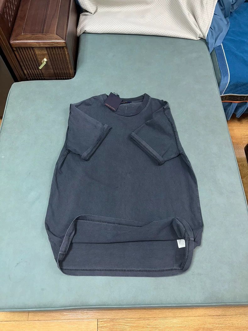 Louis Vuitton Louis Vuitton FW22 reverse logo back instructions black sho Size US XXL / EU 58 / 5 - 7 Thumbnail