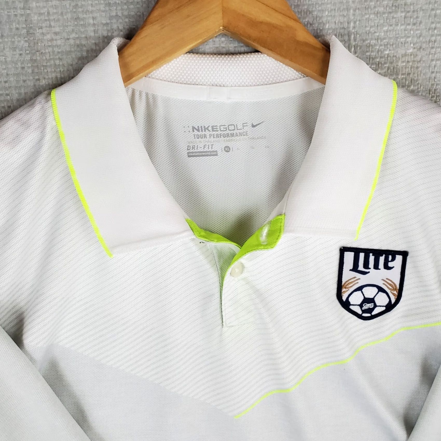 Nike NIKE GOLF Polo Shirt XL Mens White Tour Performance Short Sleeve Shirt Soccer Miller Lite Size US XL / EU 56 / 4 - 7 Thumbnail