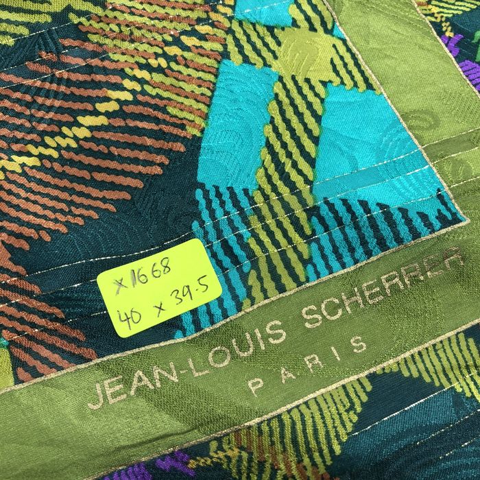 Bijou Createur - Rare Pince a Foulard Jean Louis Scherrer Metal Dore