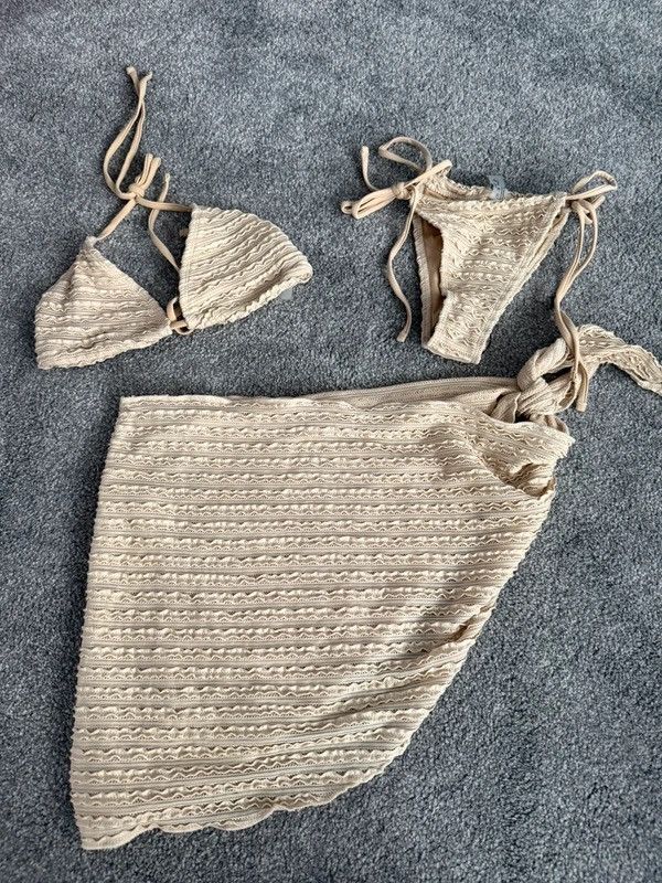 Grailed Brand new Shein beige 3 piece bikini set size small Size S / US 4 / IT 40 - 2 Thumbnail