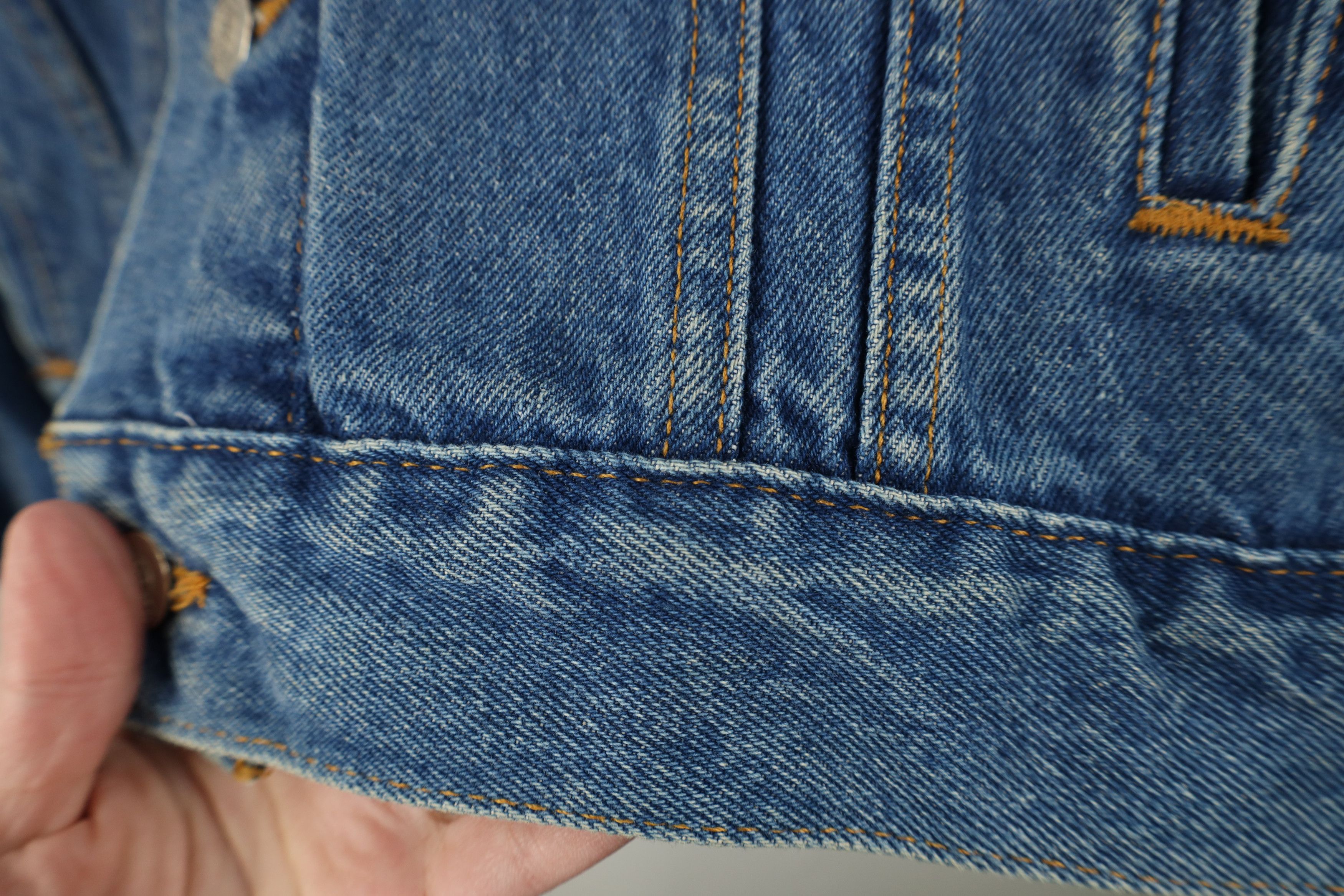 Hard Rock Cafe Vintage 90s Hard Rock Cafe The Planet Denim Trucker Jacket Size US M / EU 48-50 / 2 - 6 Thumbnail