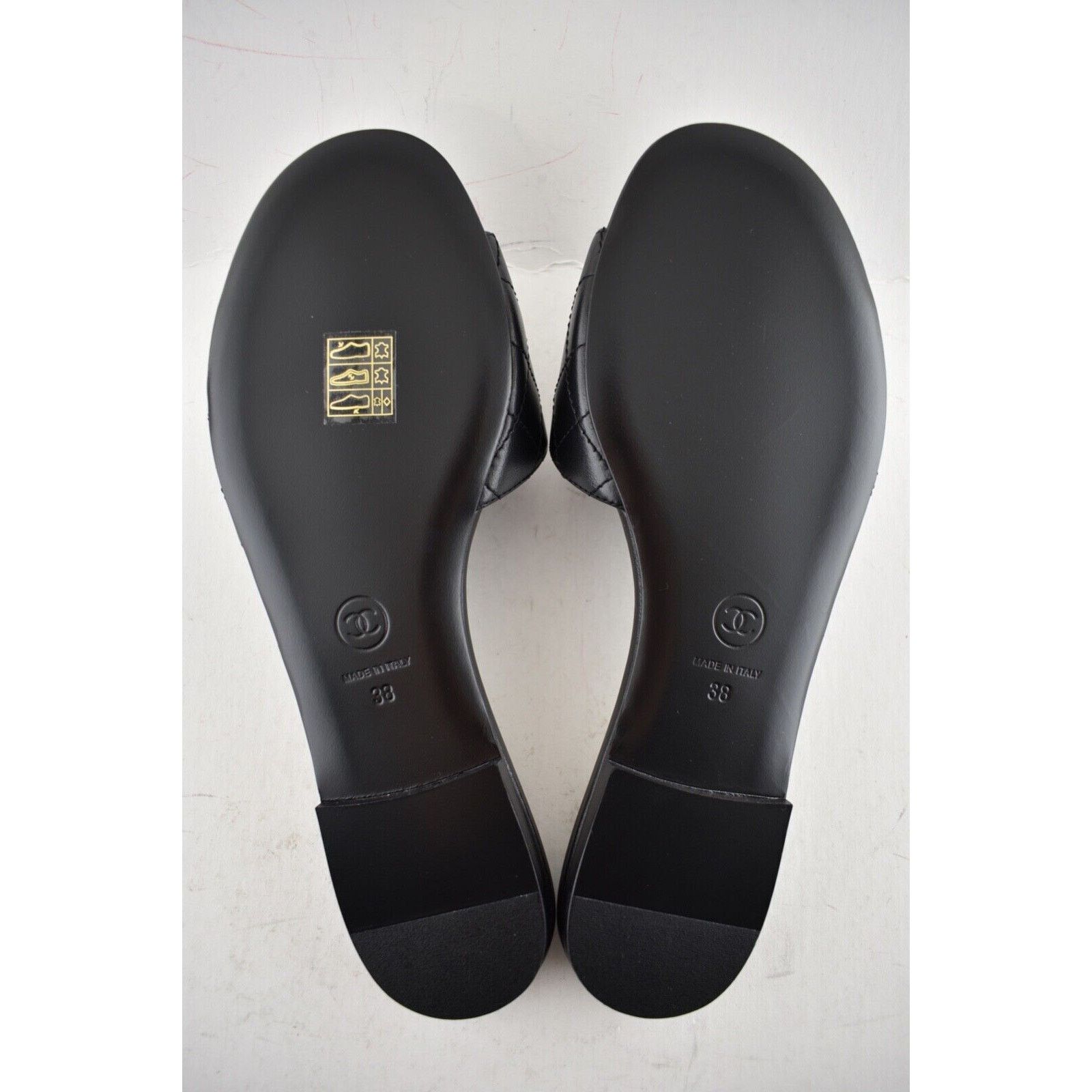 Chanel Chanel REV Black Turnlock Quilted Gold CC Logo Mules Slide Size US 8 / IT 38 - 12 Thumbnail