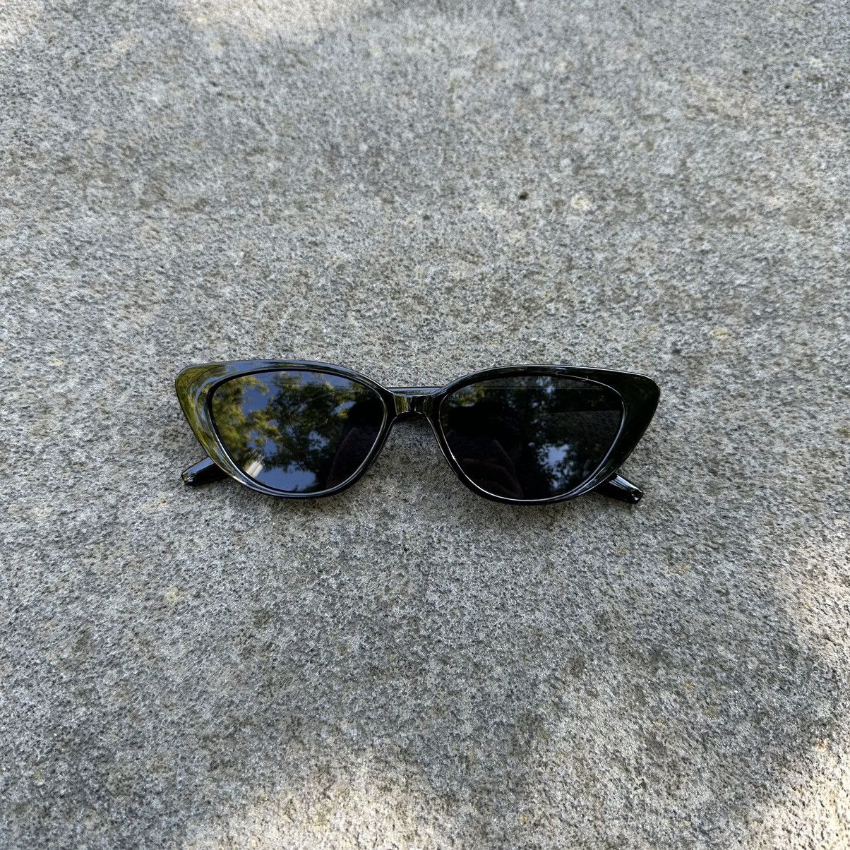 Other SUNGLASSES BRAND NEW CLASSIC RETRO VINTAGE KD5313-01 Size ONE SIZE - 1 Thumbnail
